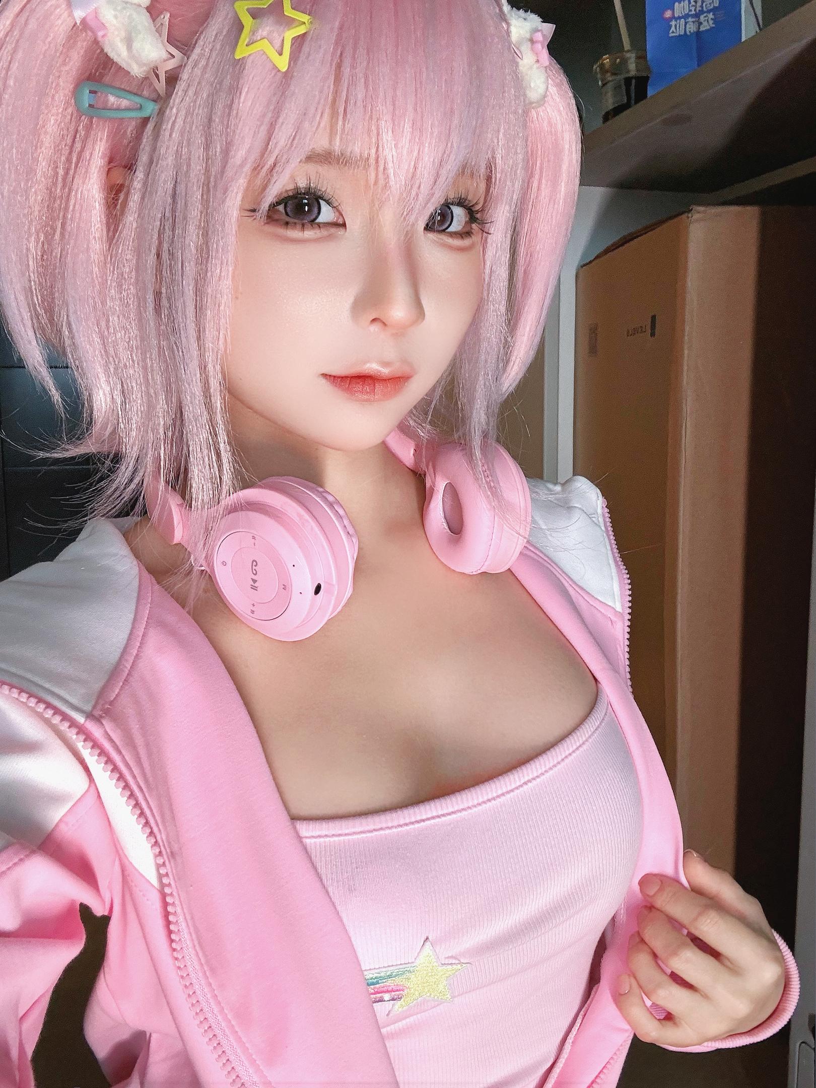 Bo anh cosplay Chun Momo Esports Girl 342P1V