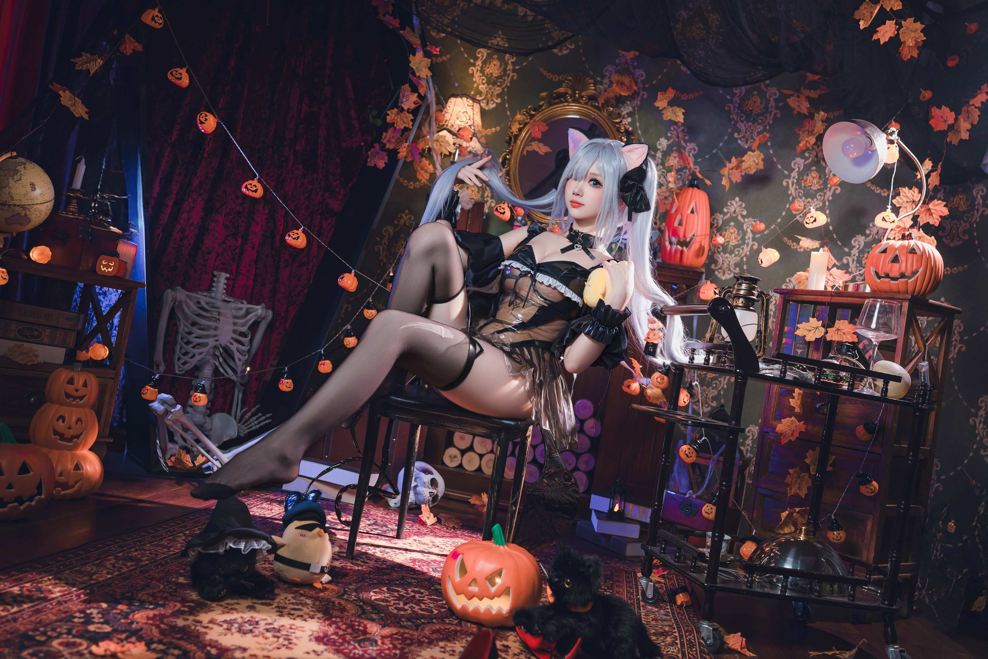 Tuyết Thanh Astra 24 Halloween Janus