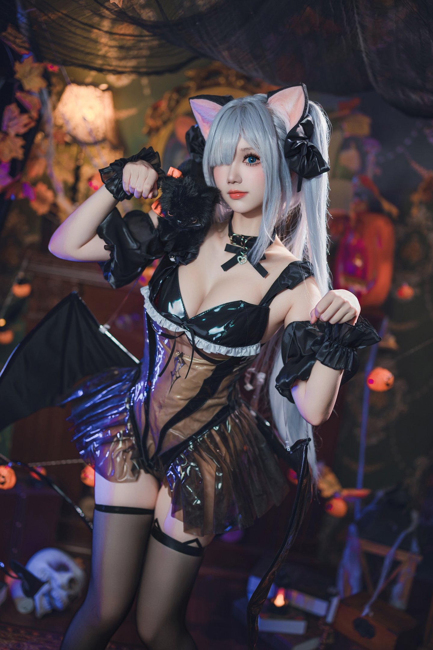 Tuyết Thanh Astra 24 Halloween Janus