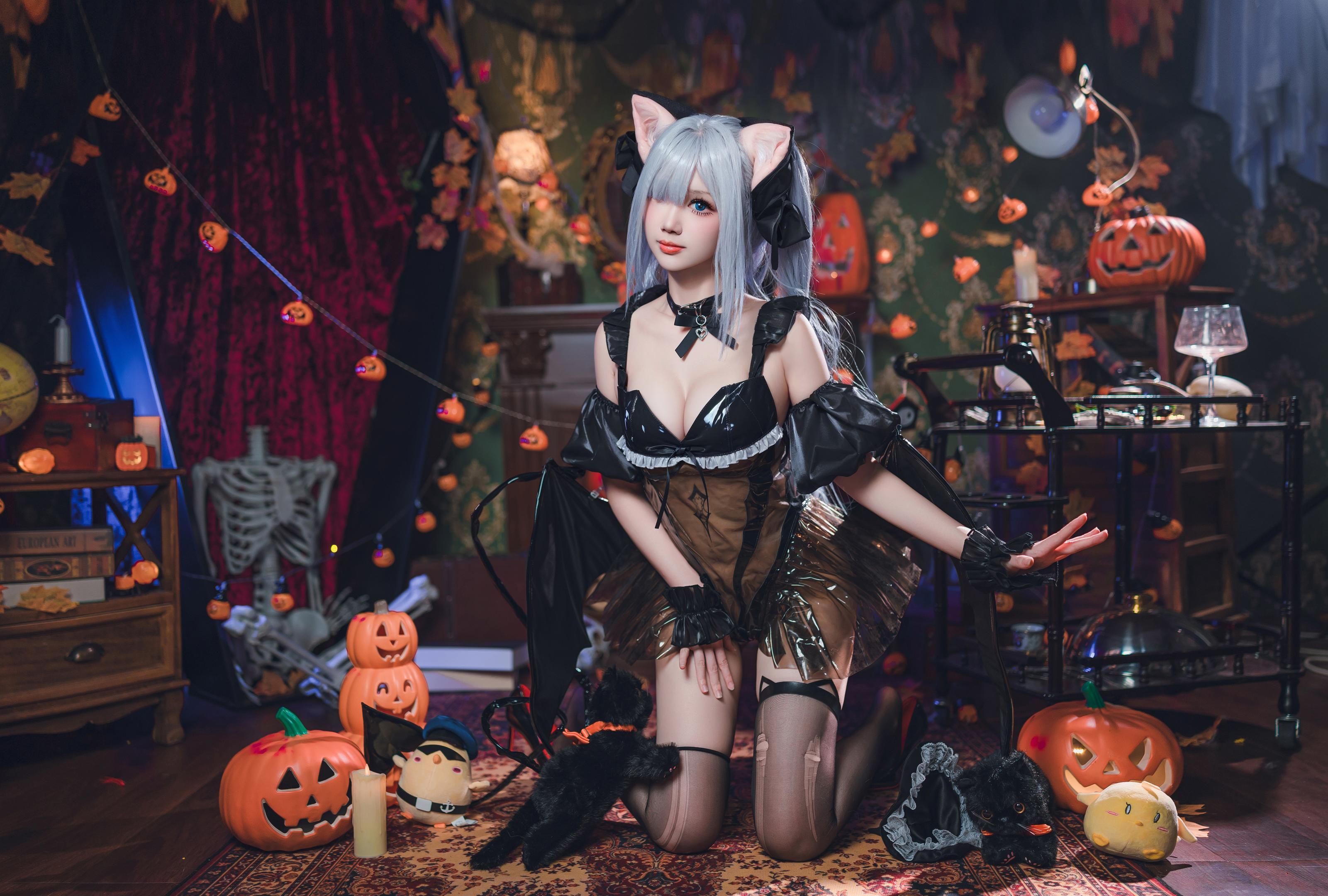 Tuyết Thanh Astra 24 Halloween Janus