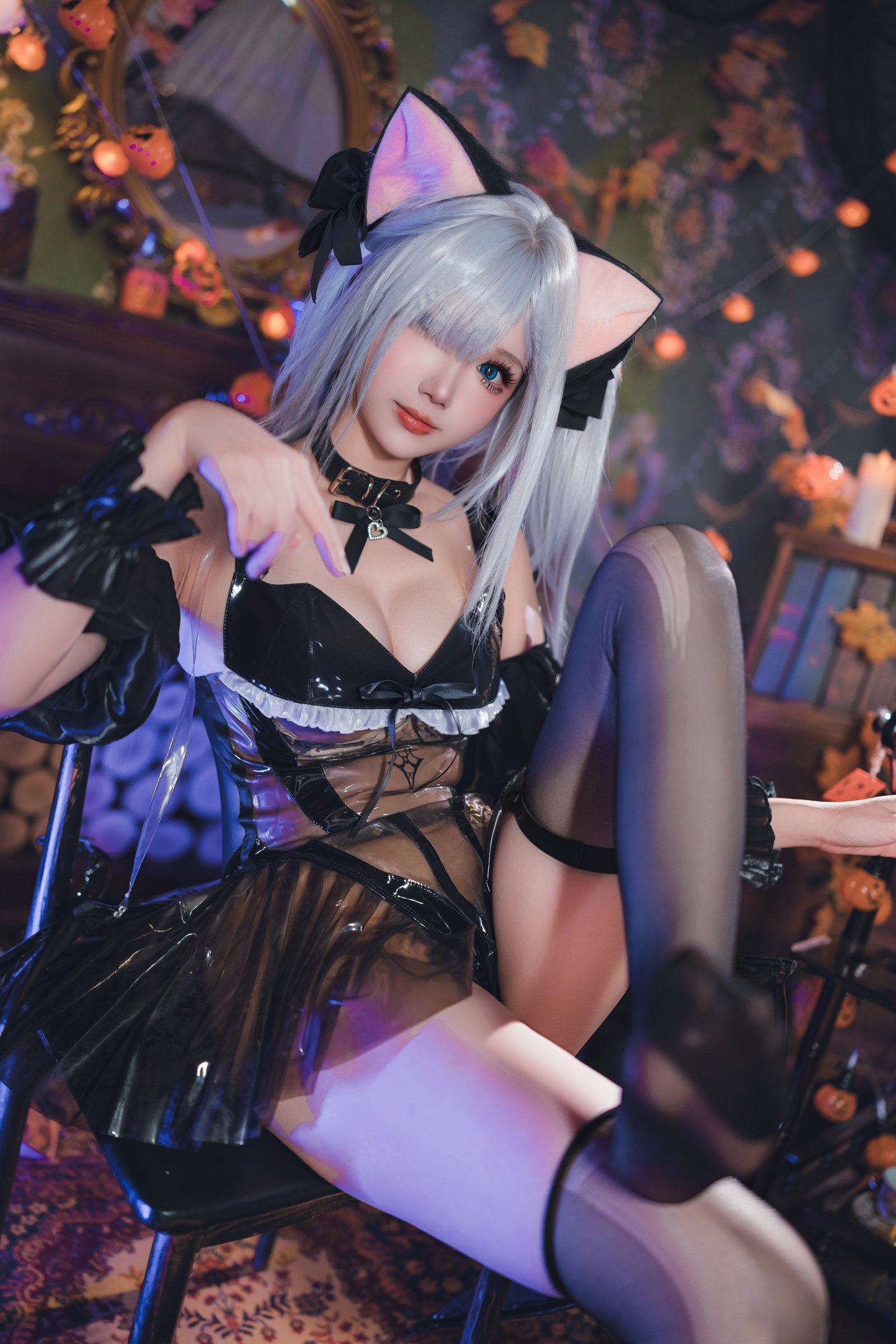 Tuyết Thanh Astra 24 Halloween Janus