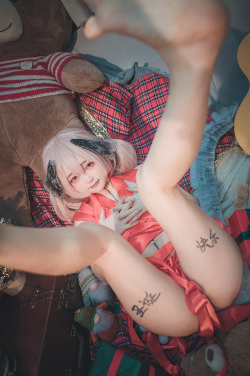 Kanzawa Eiri Suiri Christmas Girl Cosplay