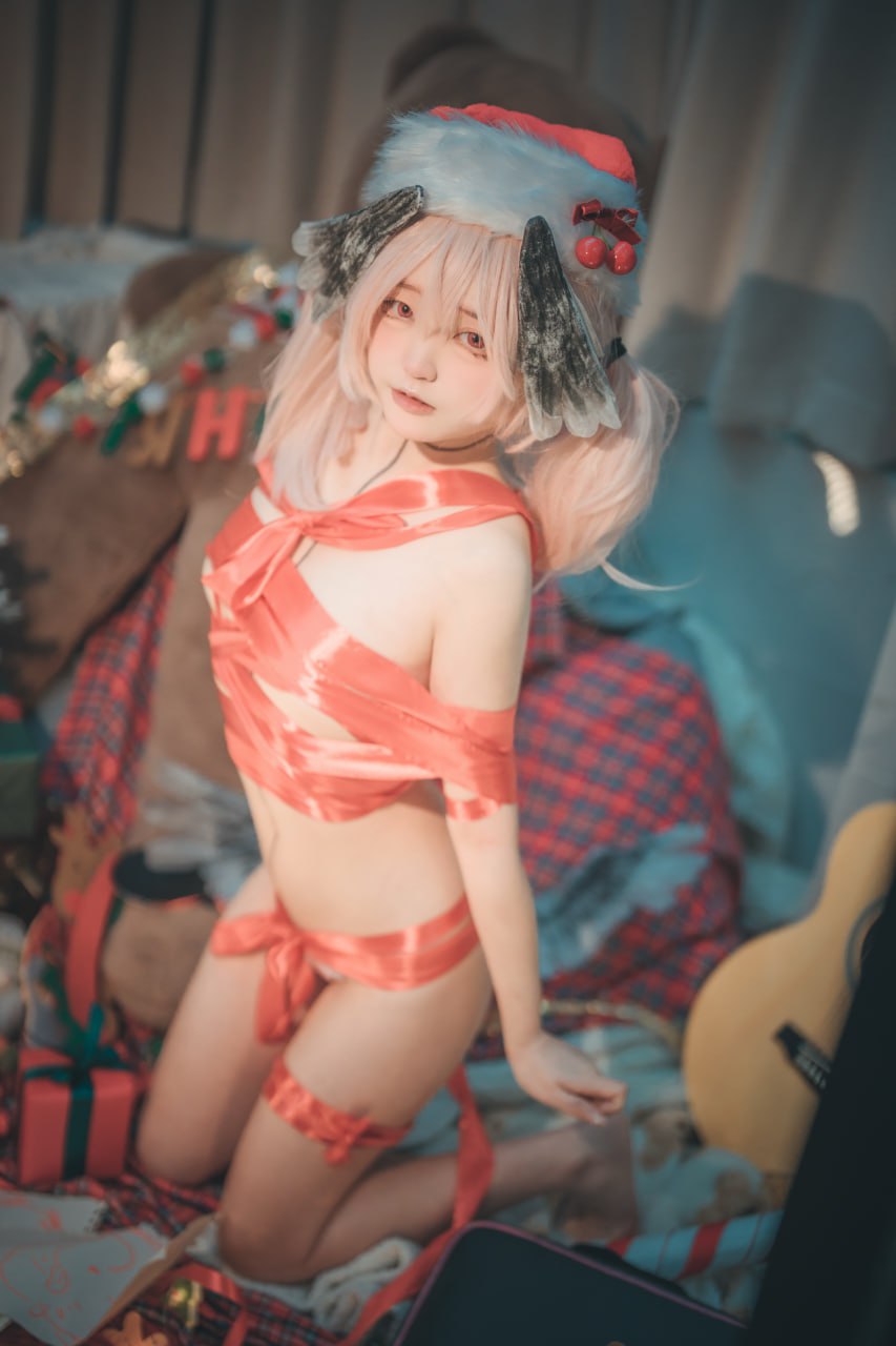 神澤永莉Suiri聖誕少女Cosplay寫真