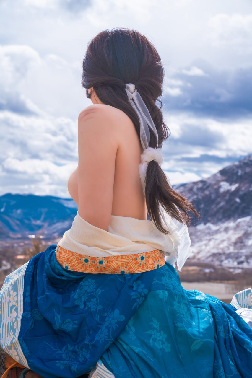 Xiao He Sweet Wine - Horse Riding, Fallen Kingdom Princess 37P