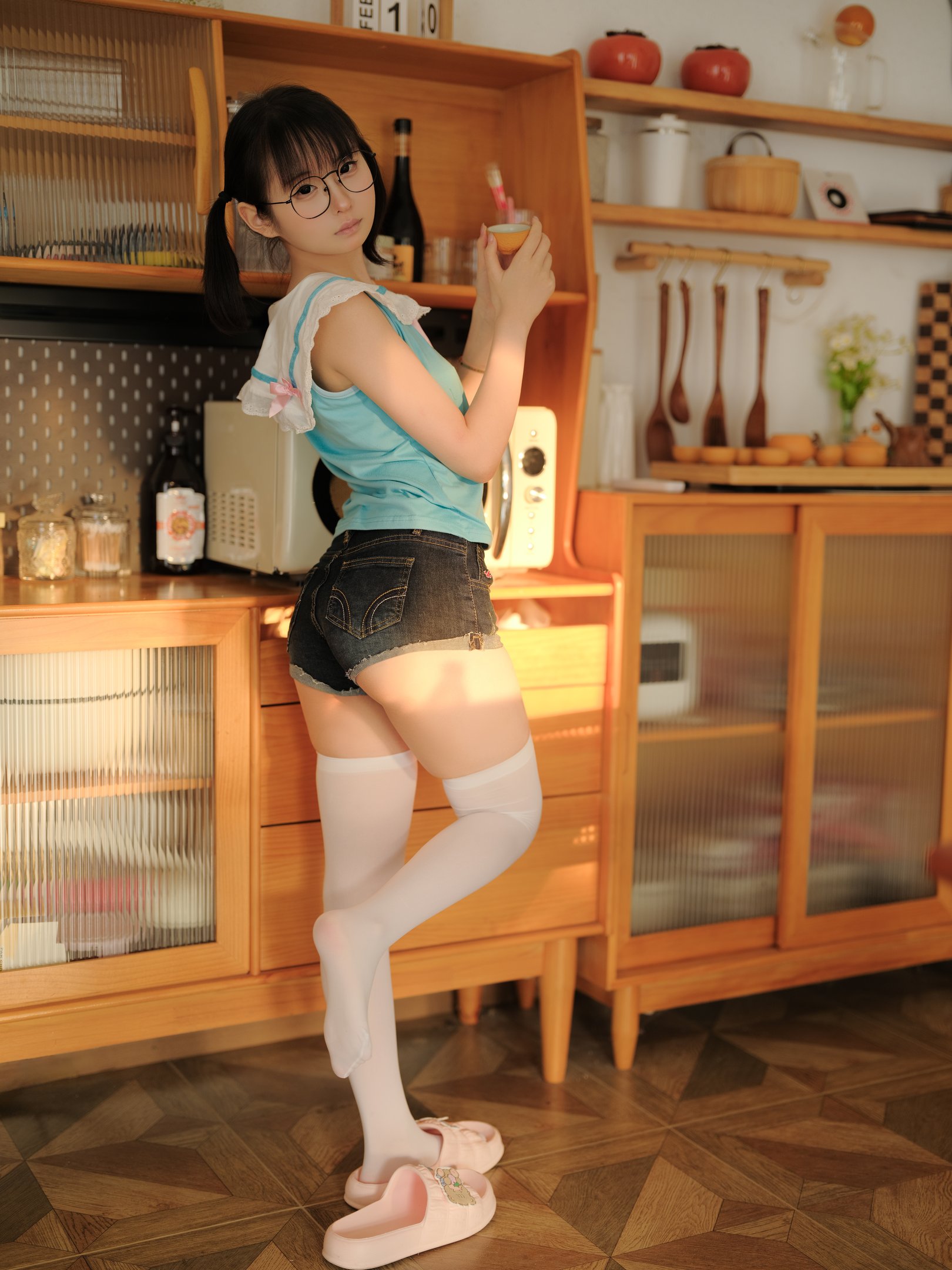 幼水铃衣 - 你的电子女友 35P