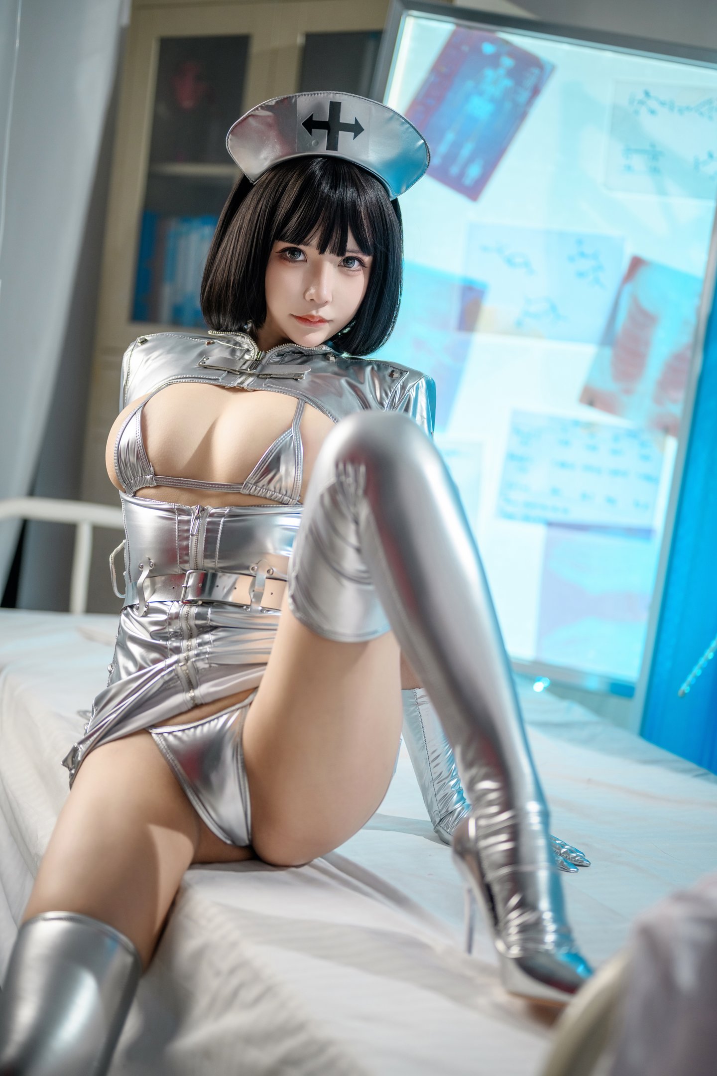 Abduct Mo Zi AA - Silver Nurse 64P1V