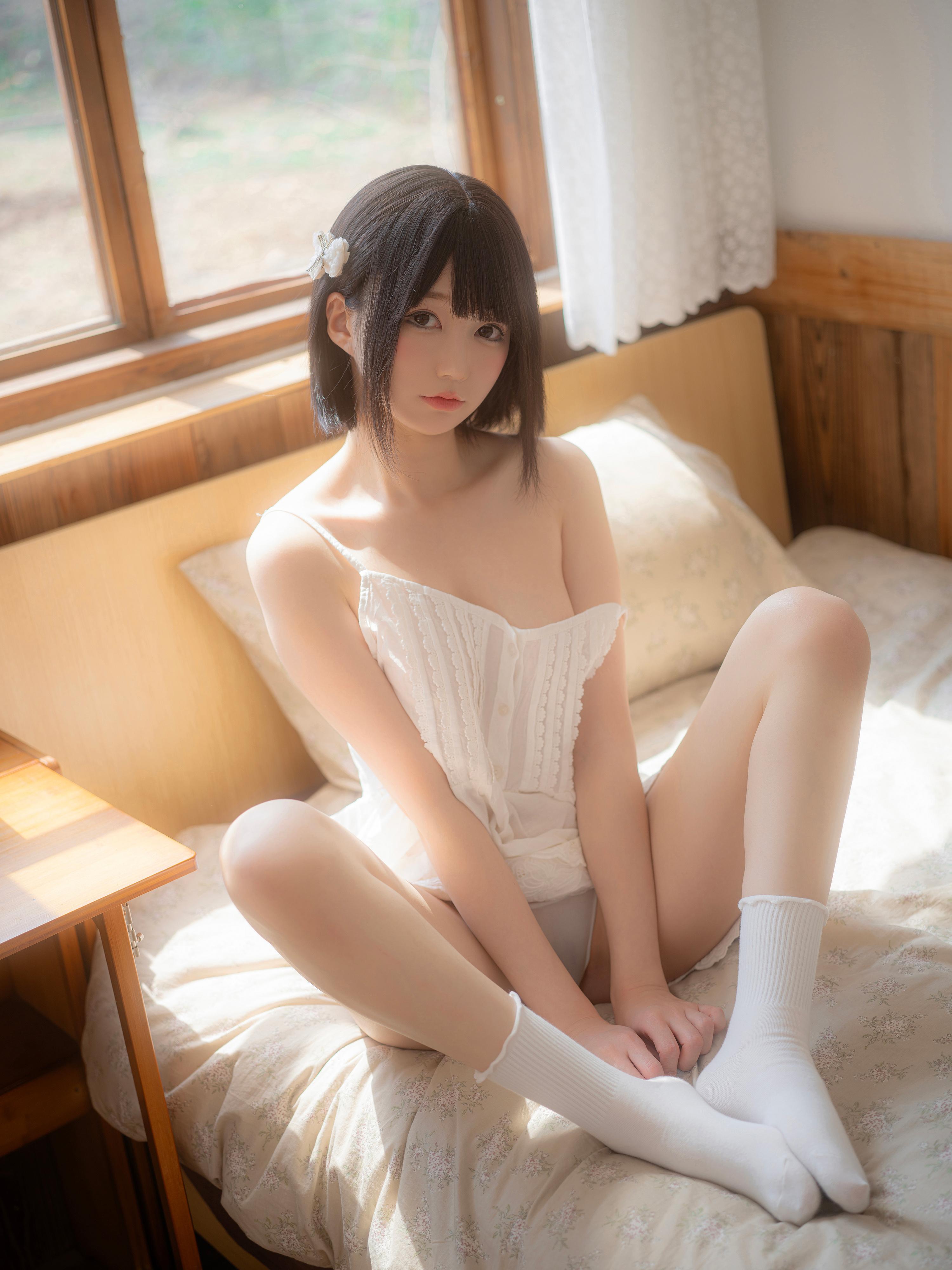 Nagisa Monster Meow - Summer Vacation Diary 100P