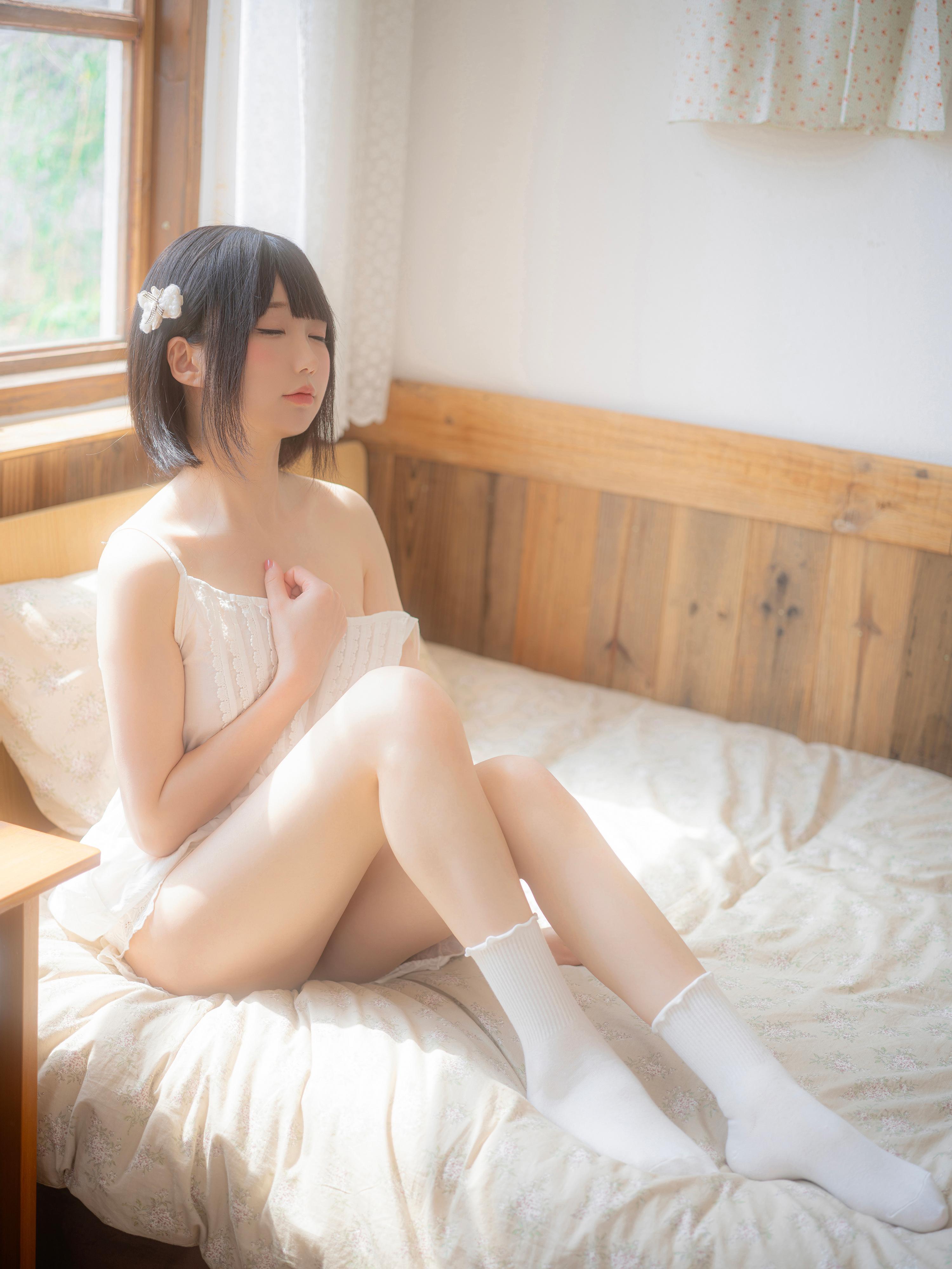 Nagisa Monster Meow - Summer Vacation Diary 100P