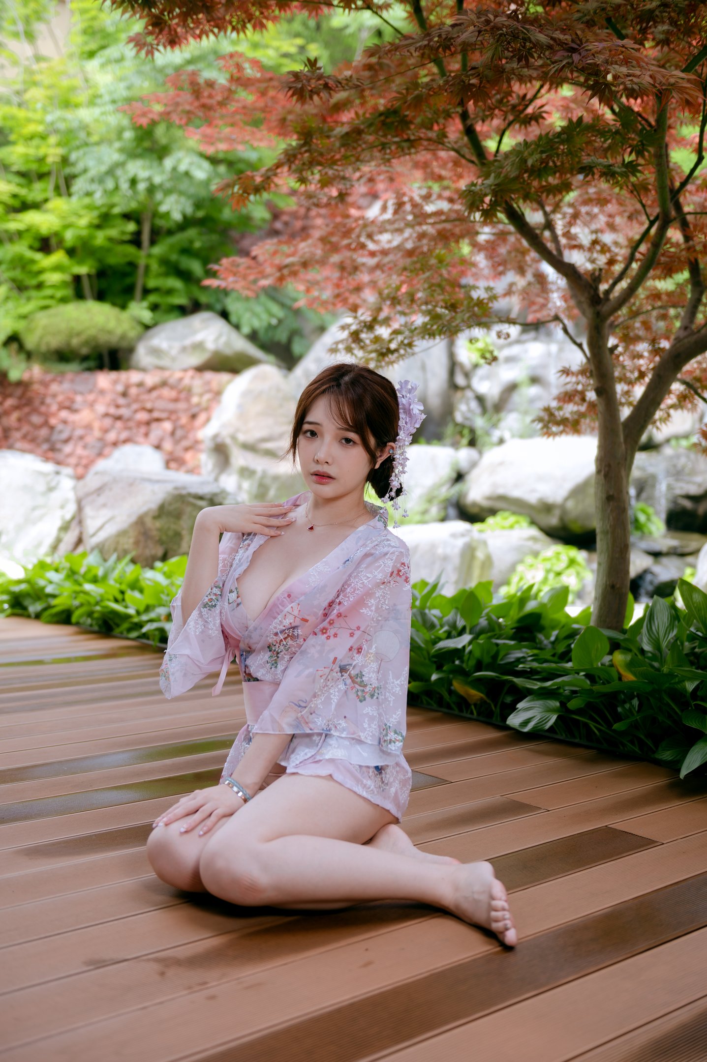 문메이 불공평 - 일본식 정원 68P1V