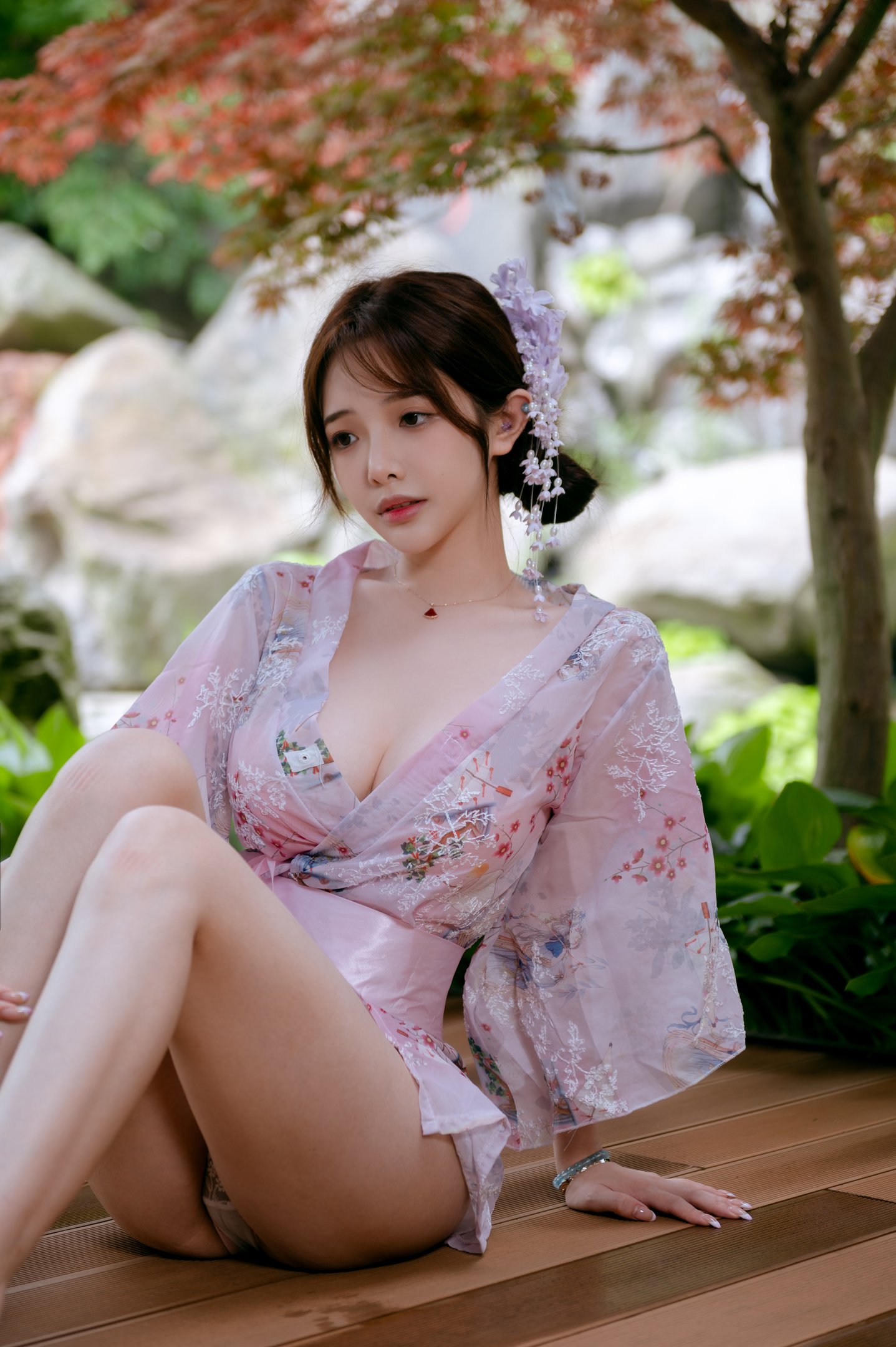 문메이 불공평 - 일본식 정원 68P1V