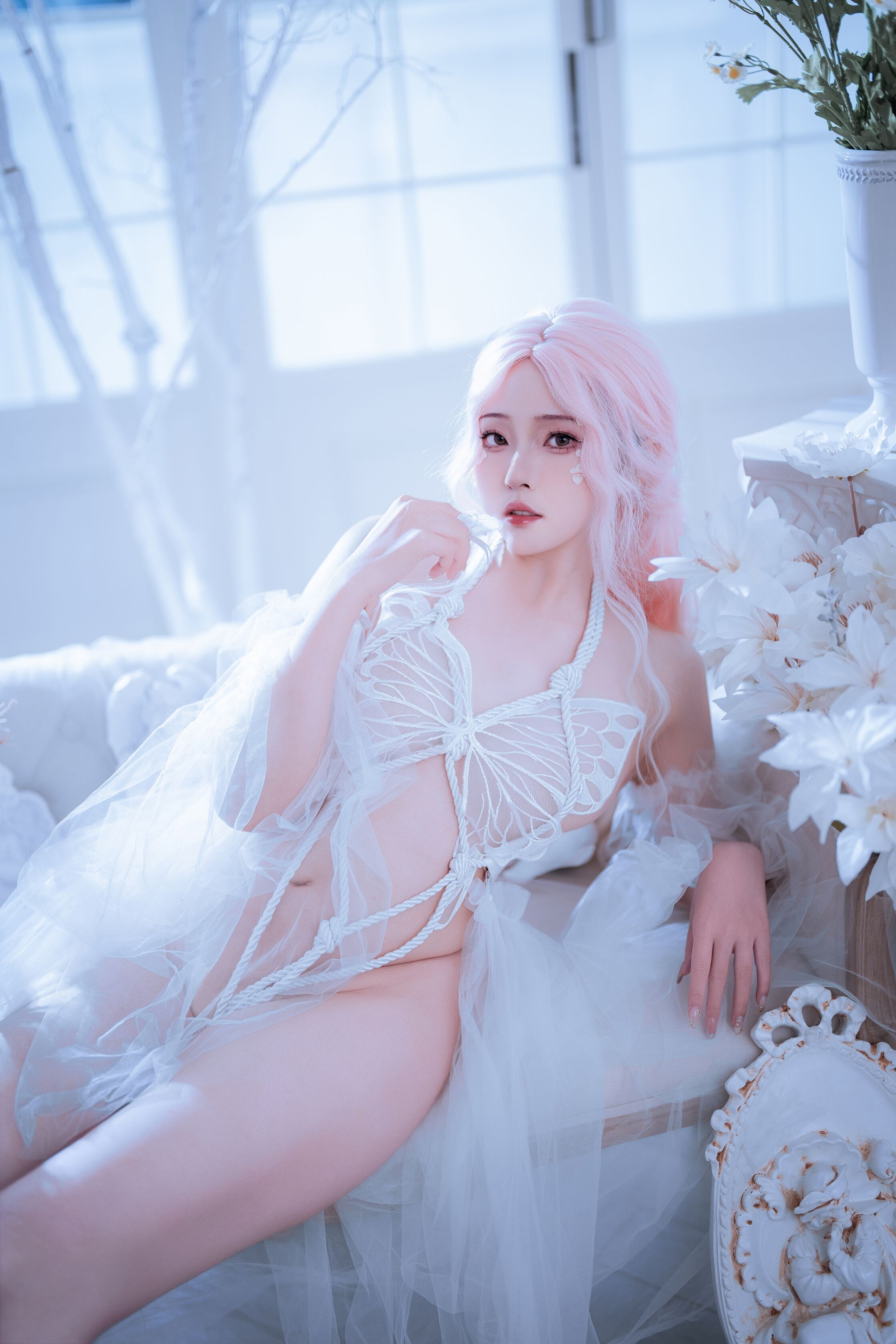 Natsuko - Con ngài ban ngày 61P