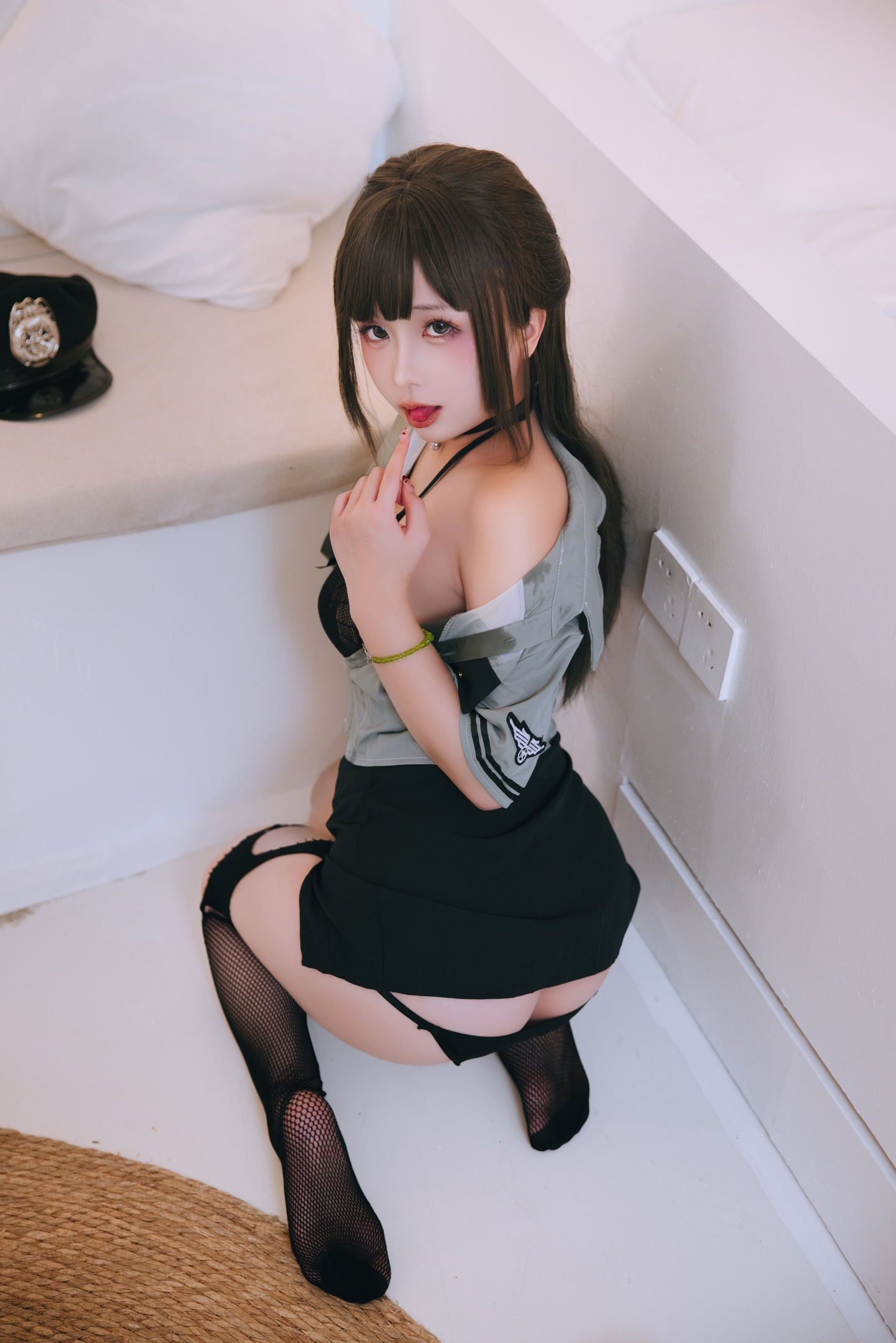Nhật Nại Giao - Giáo viên