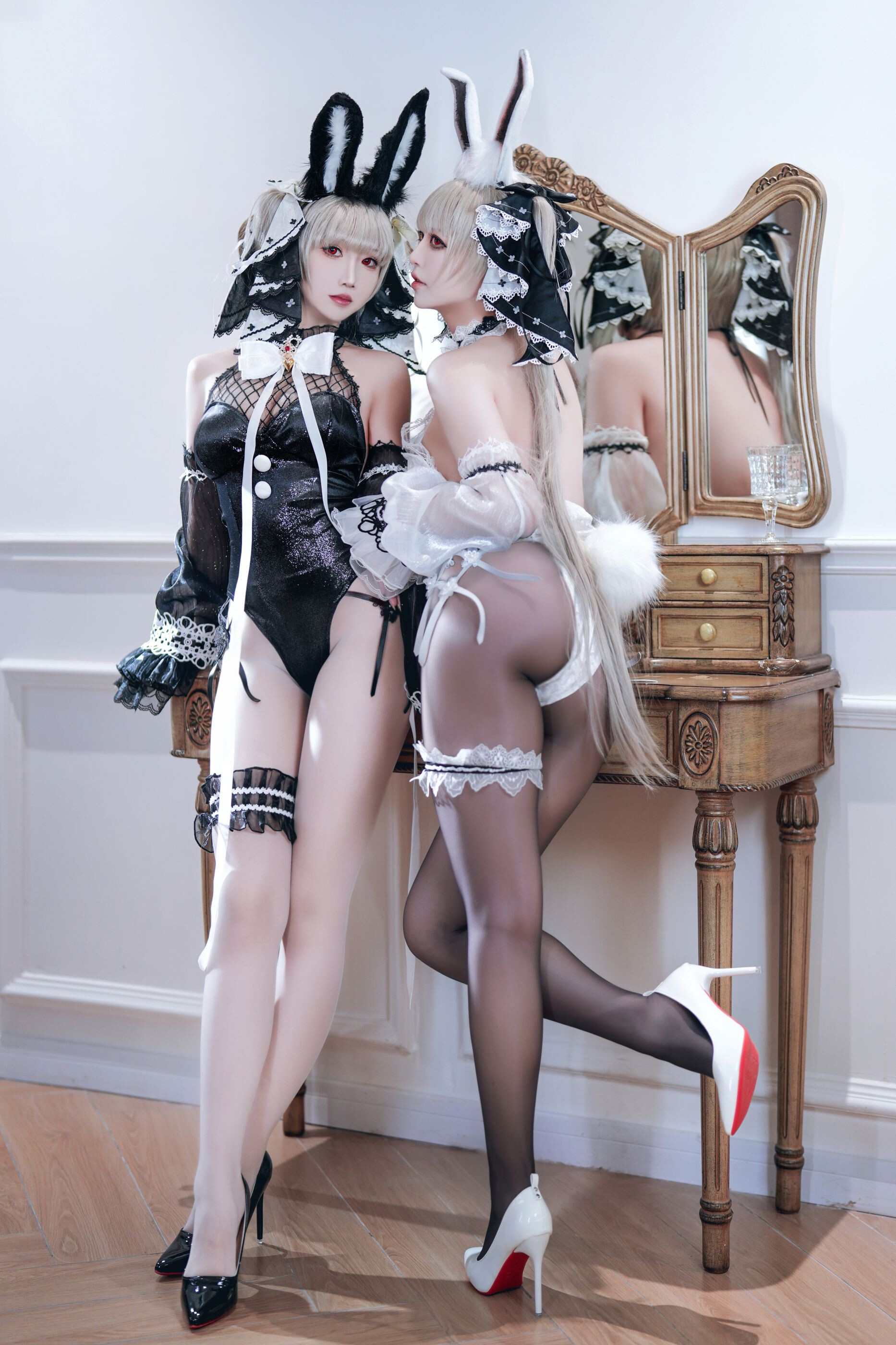 Mian Bing Xian Er and Ban Ban Zi Kewei Bunny 57P1V