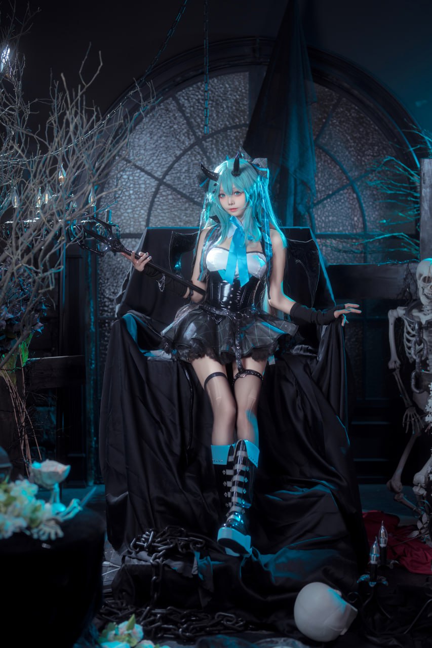 Aixi aiwest - Hatsune Little Devil