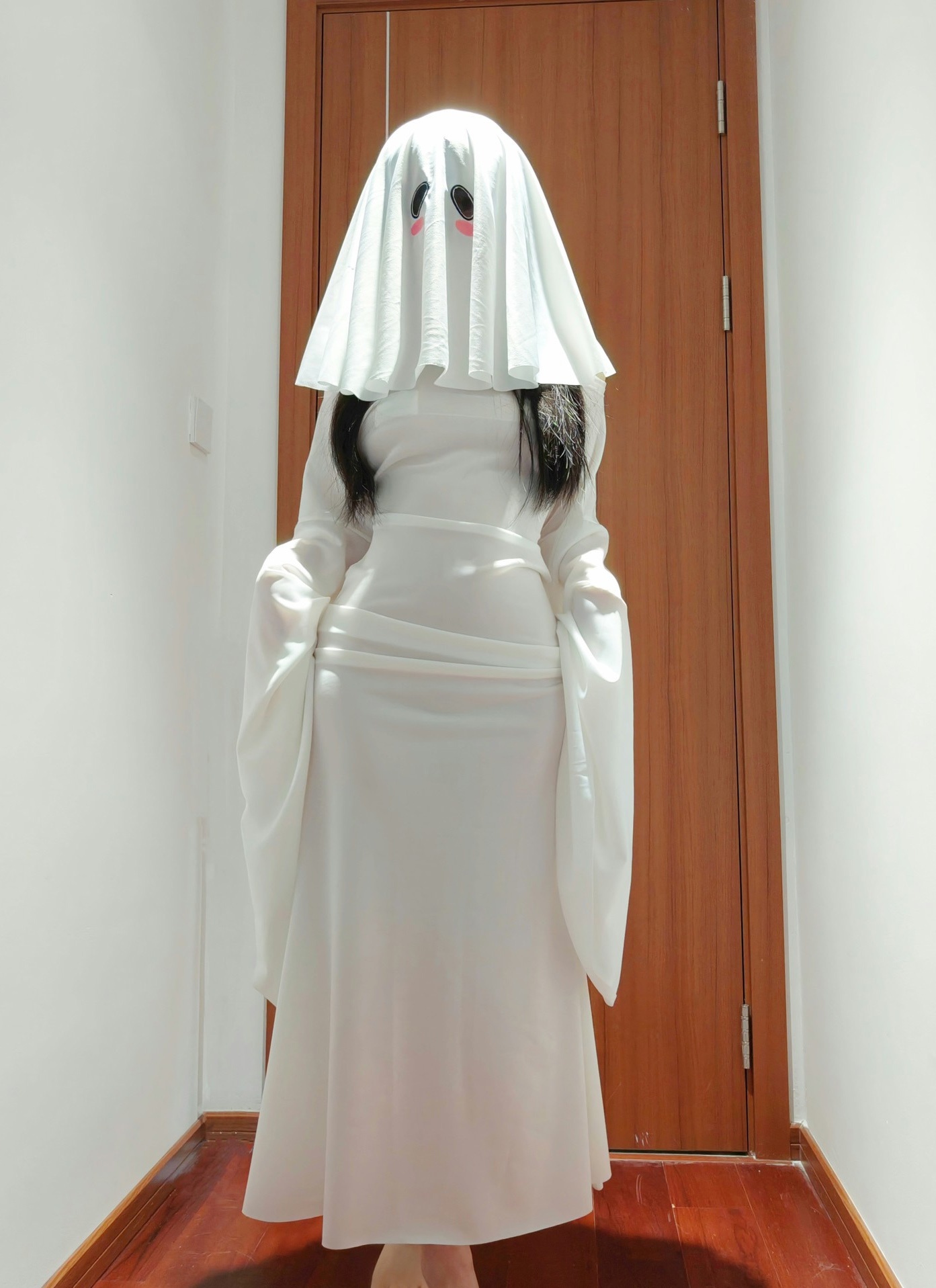 Mê Chi Đần Lý - Trang phục Halloween 40P