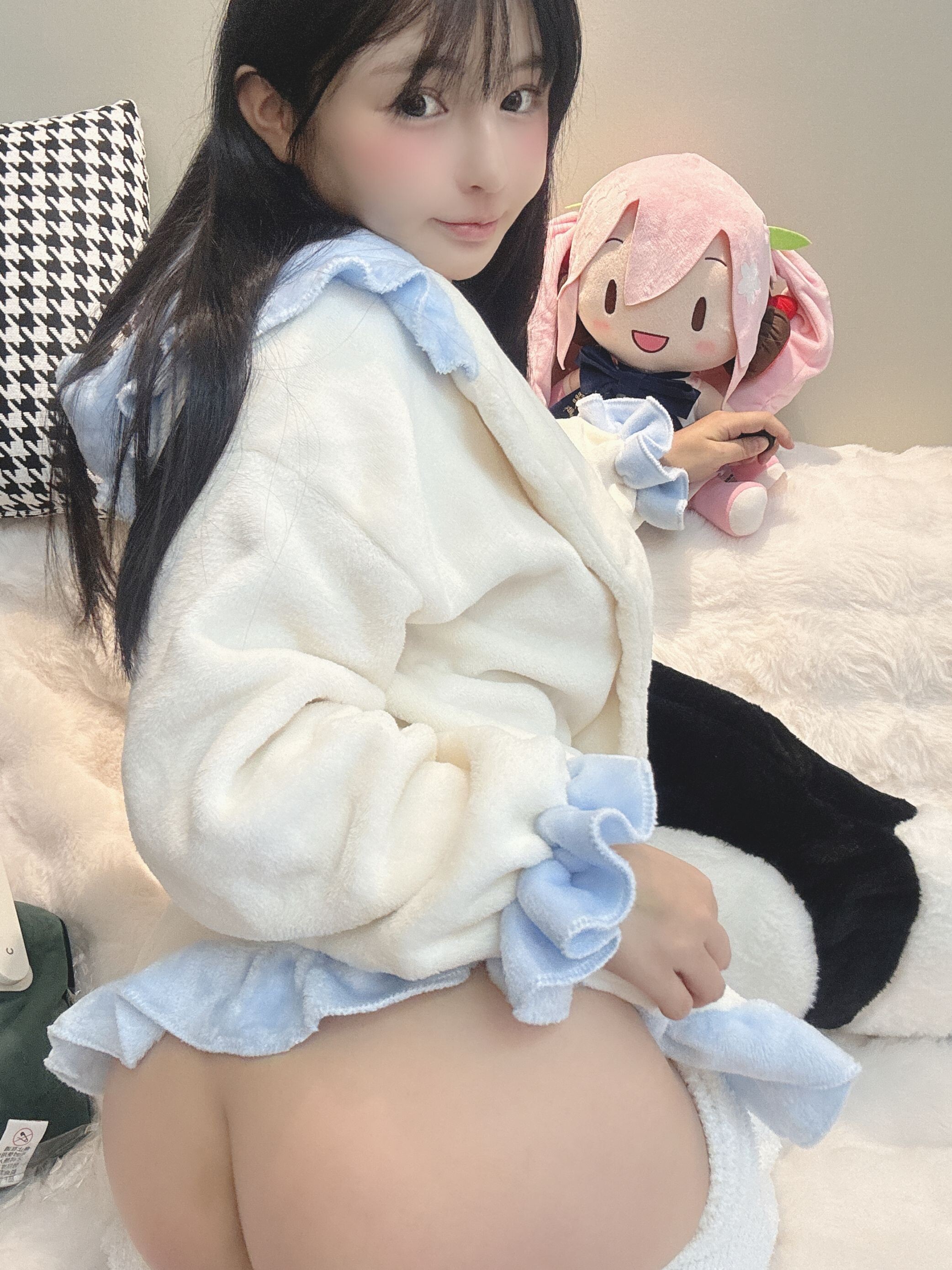 Sakurazaki Nene - December 2024 Subscription 87P1V