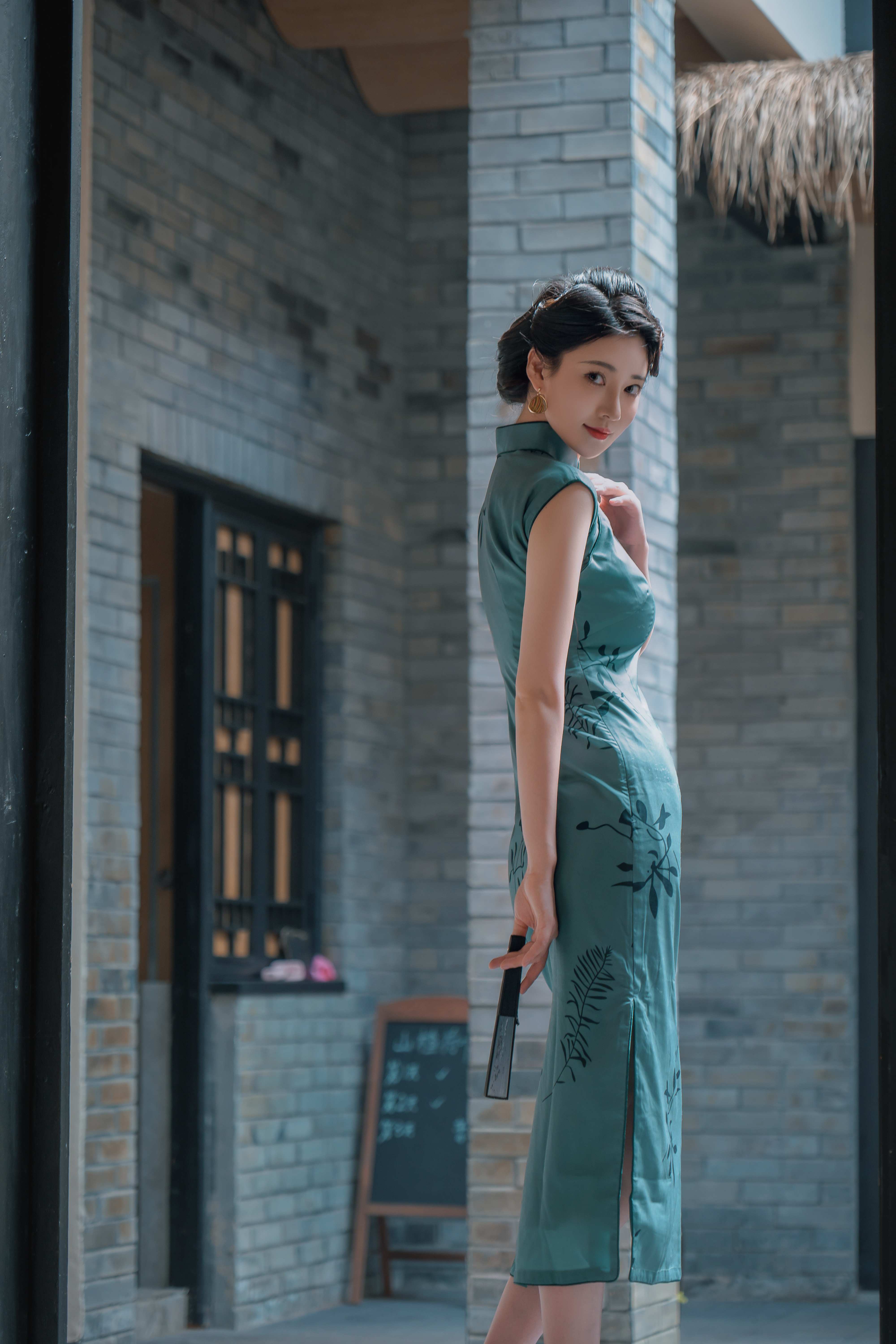 Nian Nian - Hai Shang Hua 80P
