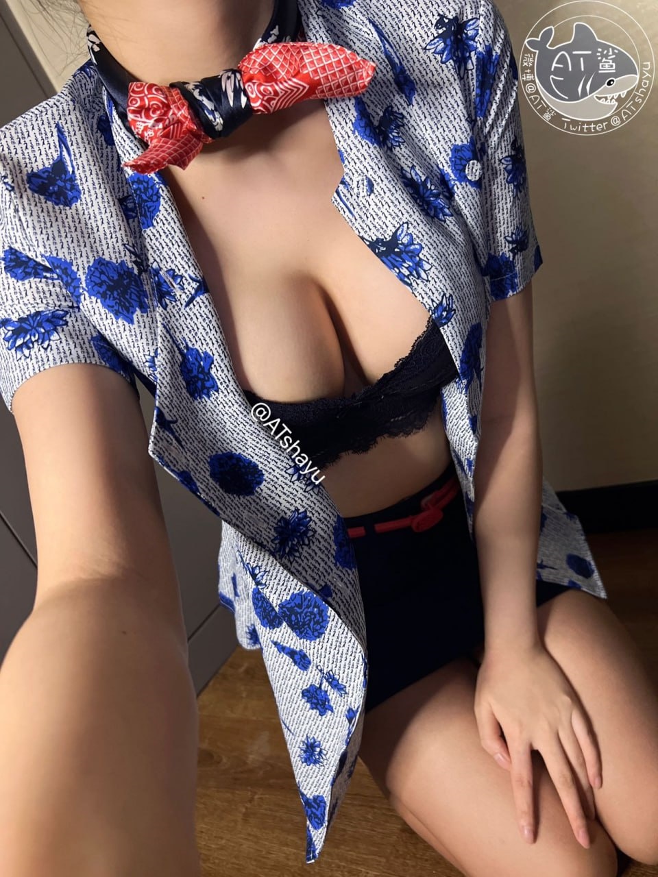AT Shark - Flight Attendant 84P1V