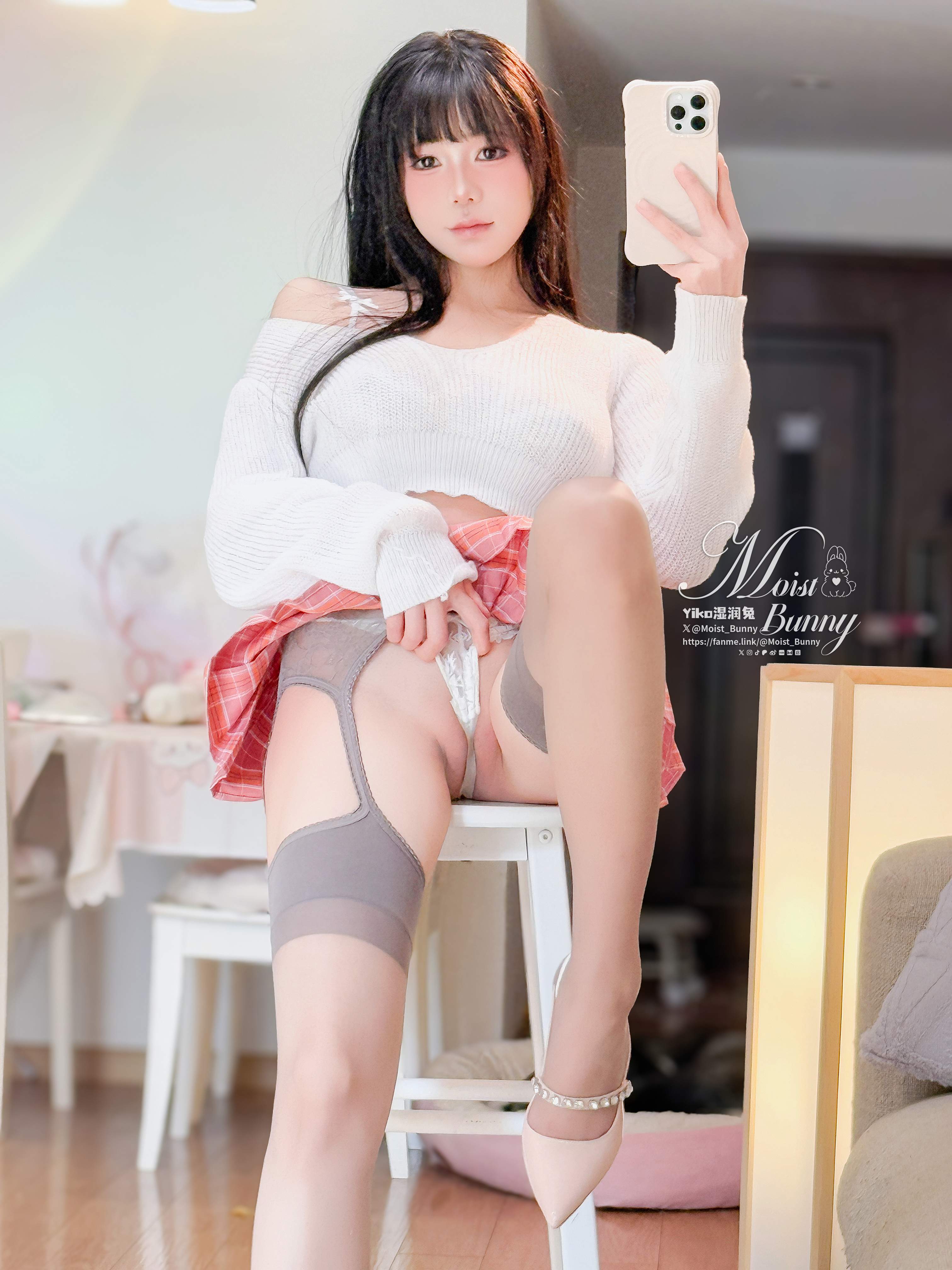 Cắn một miếng Thỏ Nương - Ngày lễ lãng mạn 76P