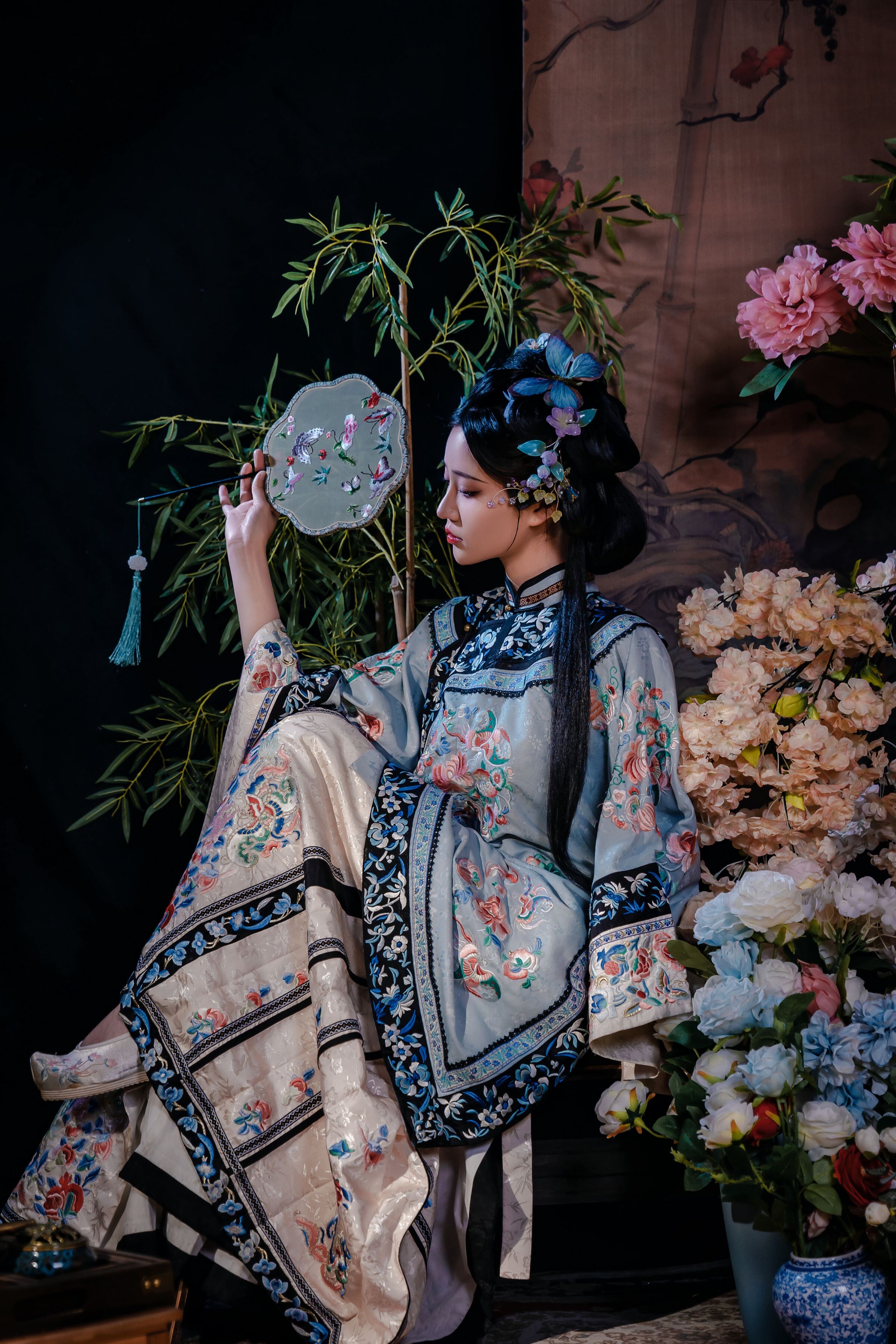 Niên Niên - Sơ Lan Lăng
