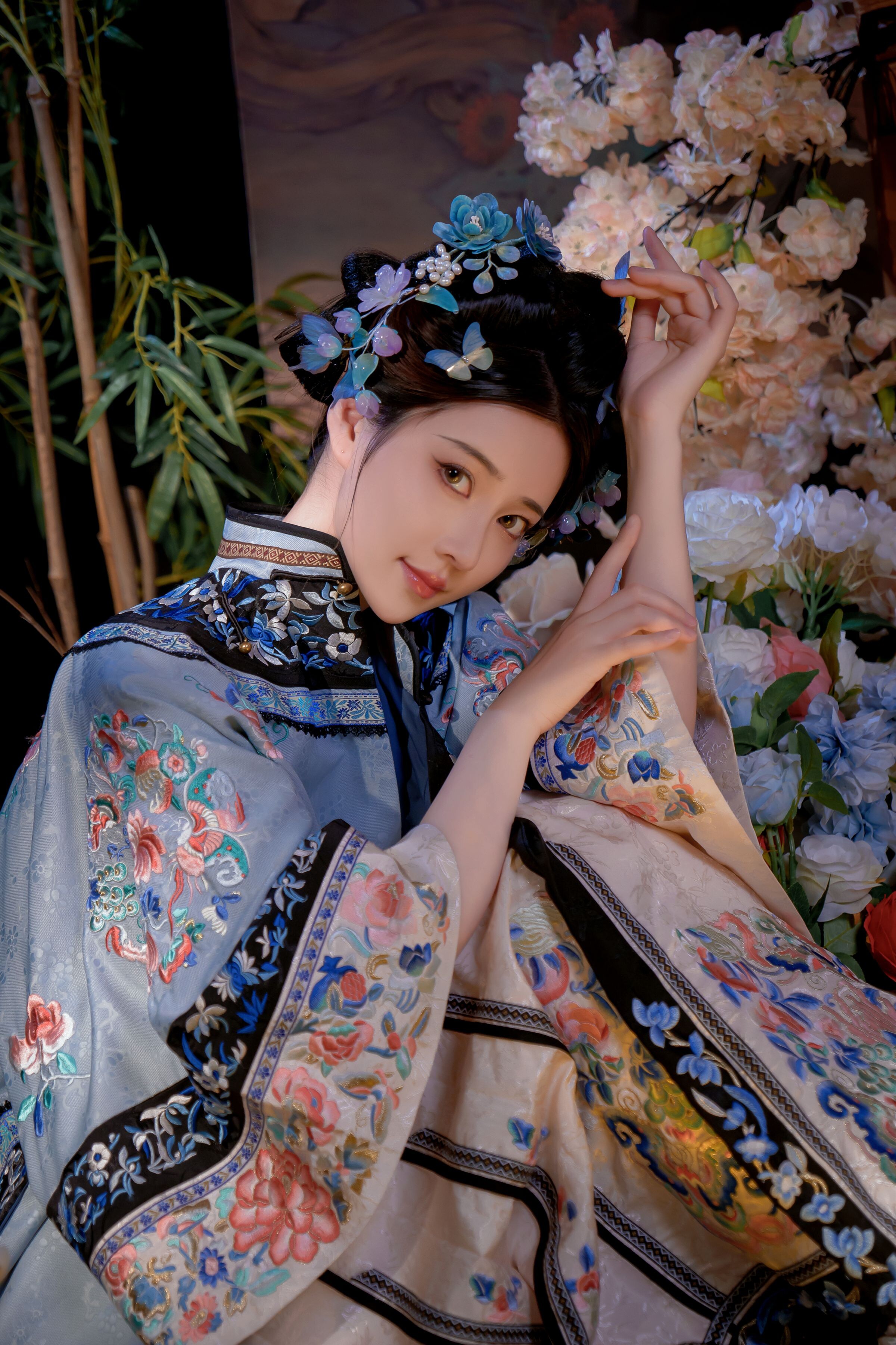 Niên Niên - Sơ Lan Lăng