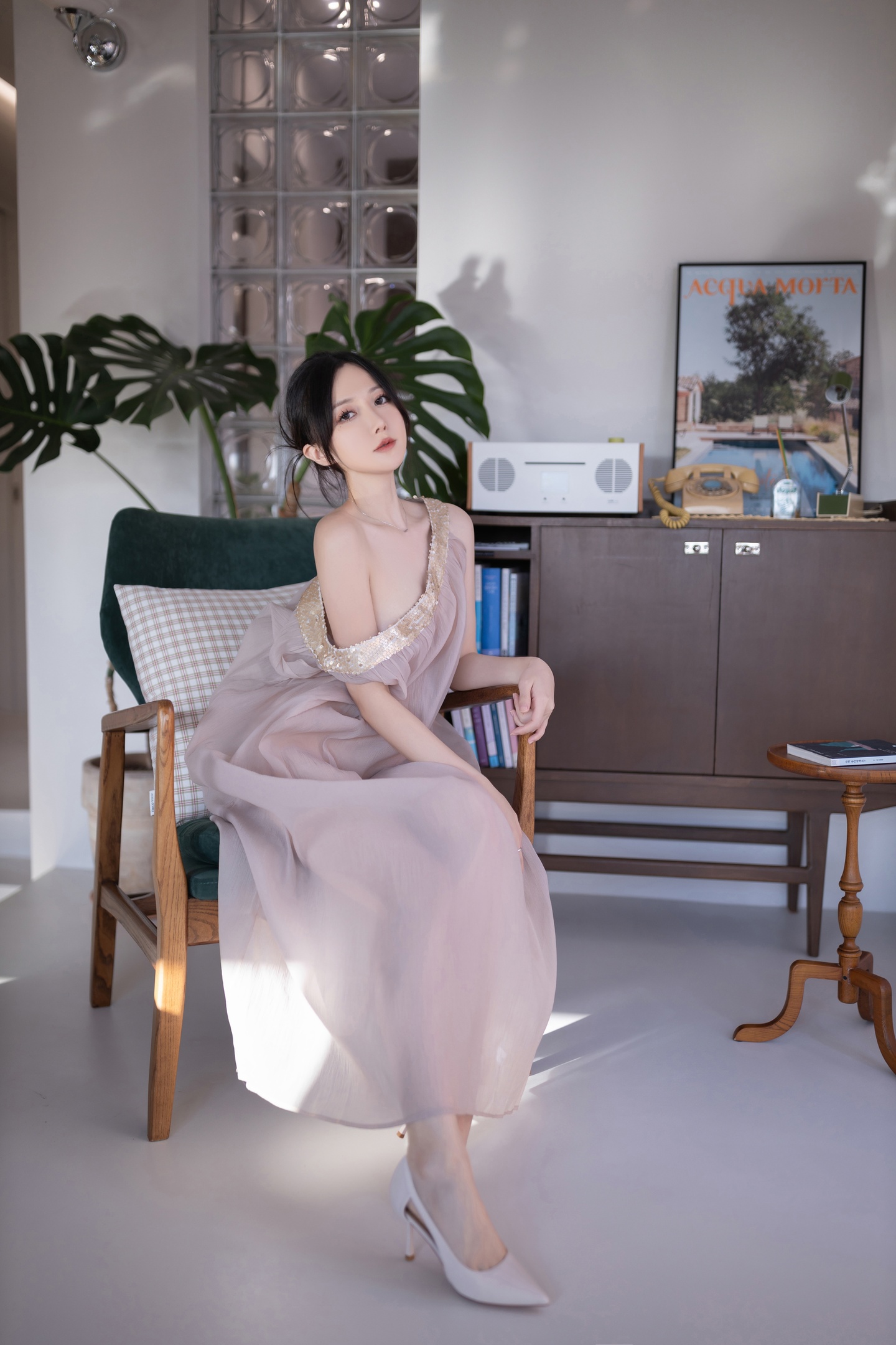 鱼子酱Fish - 抹胸女人 101P