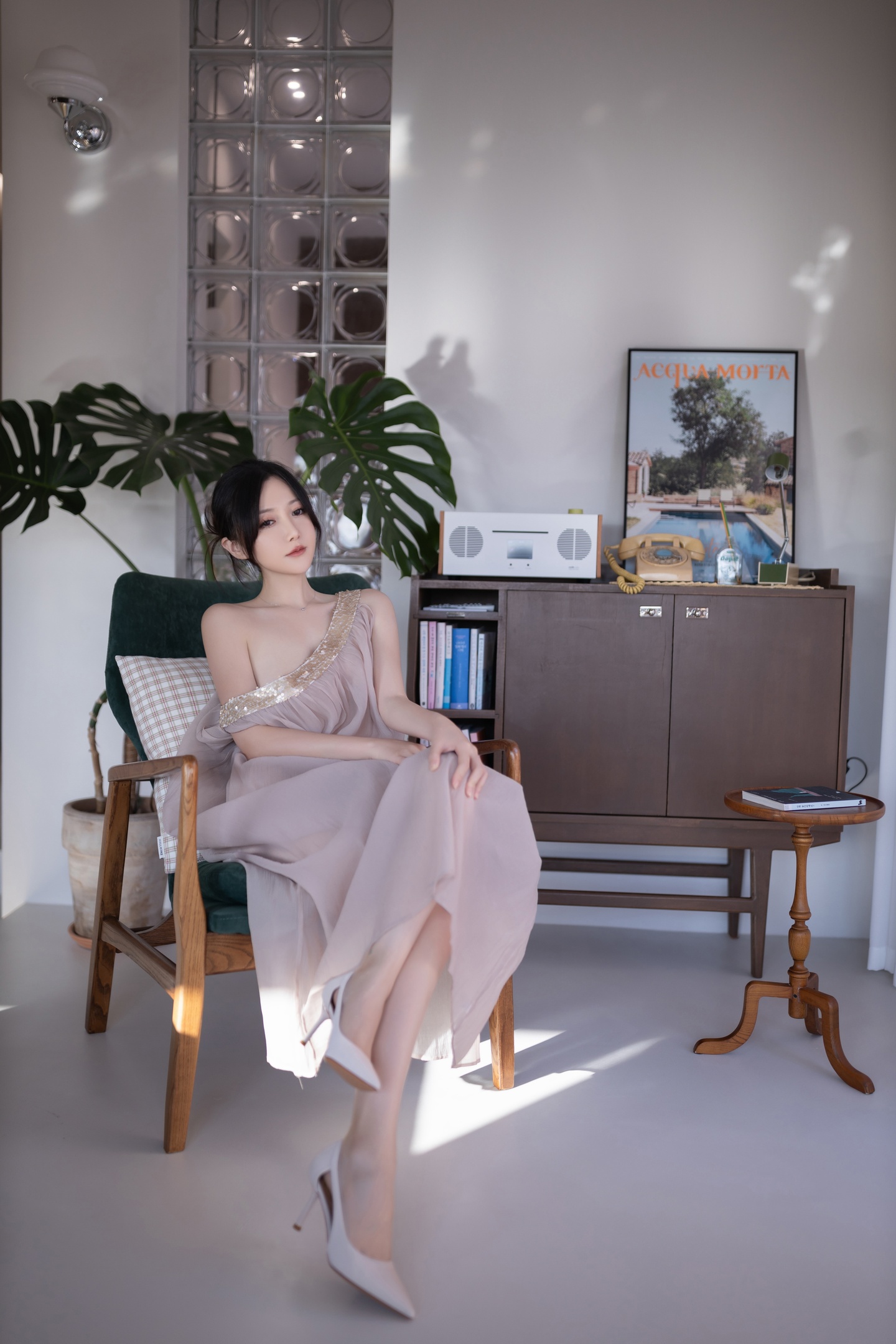 鱼子酱Fish - 抹胸女人 101P