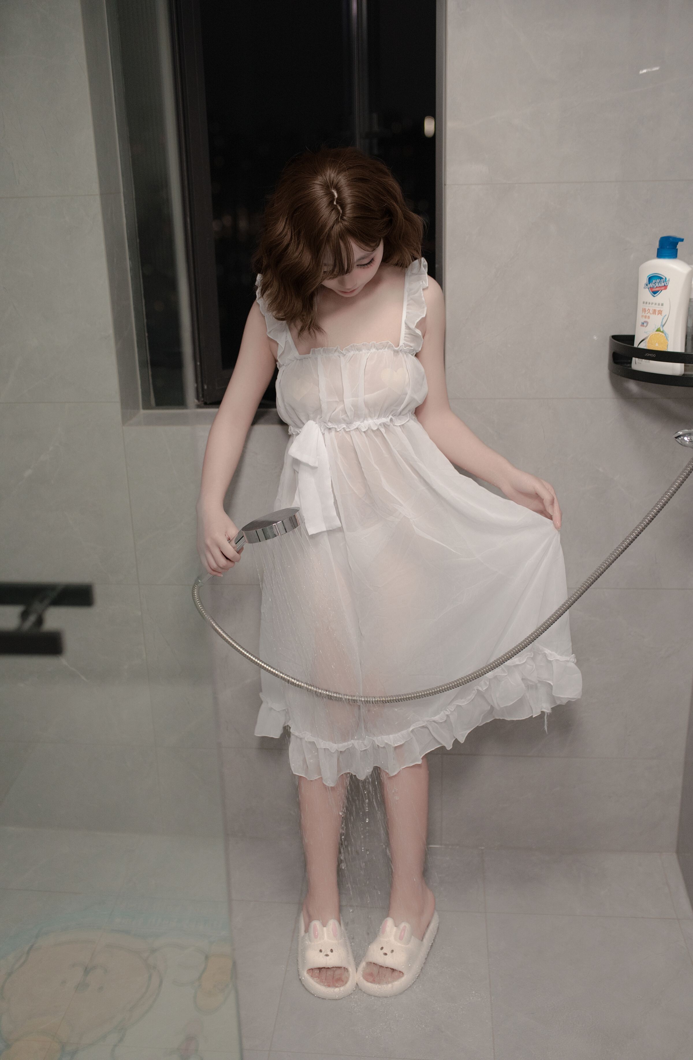 Bangni Bonnie Bộ Ảnh Thân Ướt