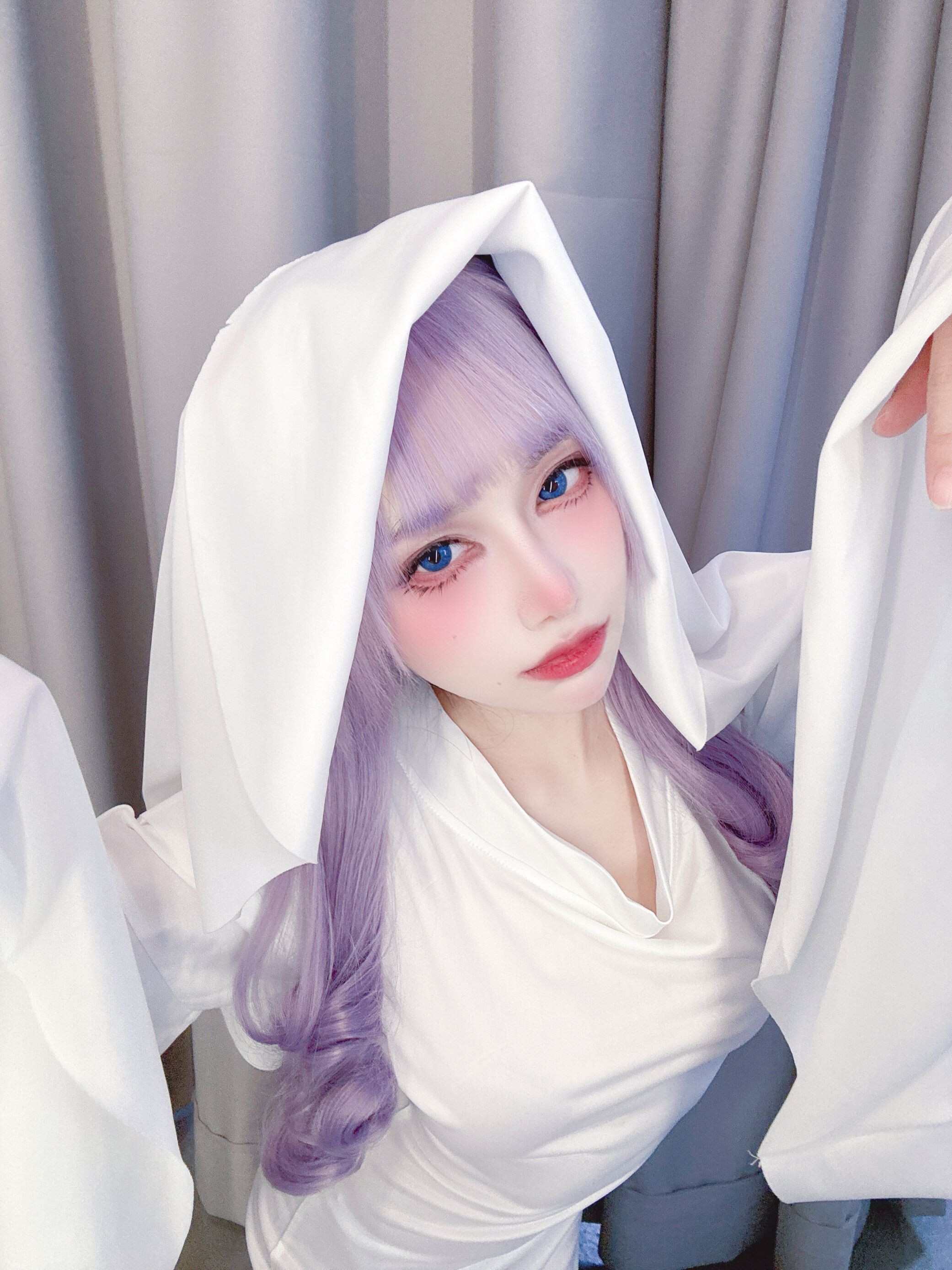 Shika Xiaolulu - Ghost Lady 30P