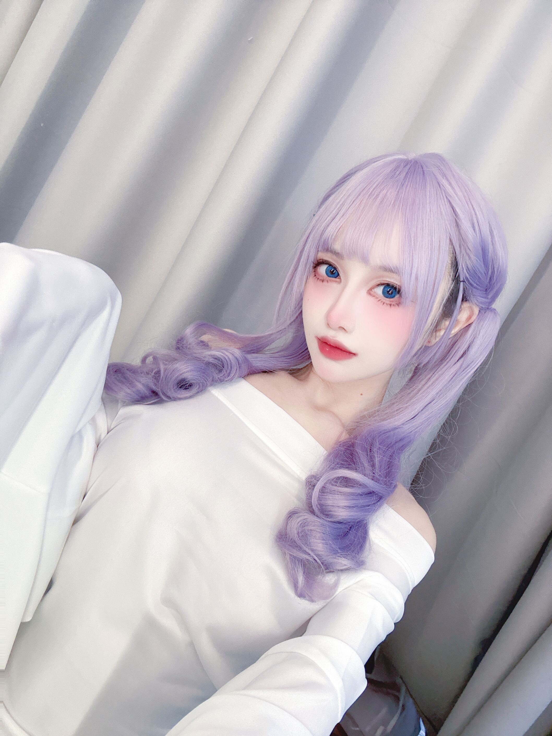 Shika Xiaolulu - Ghost Lady 30P