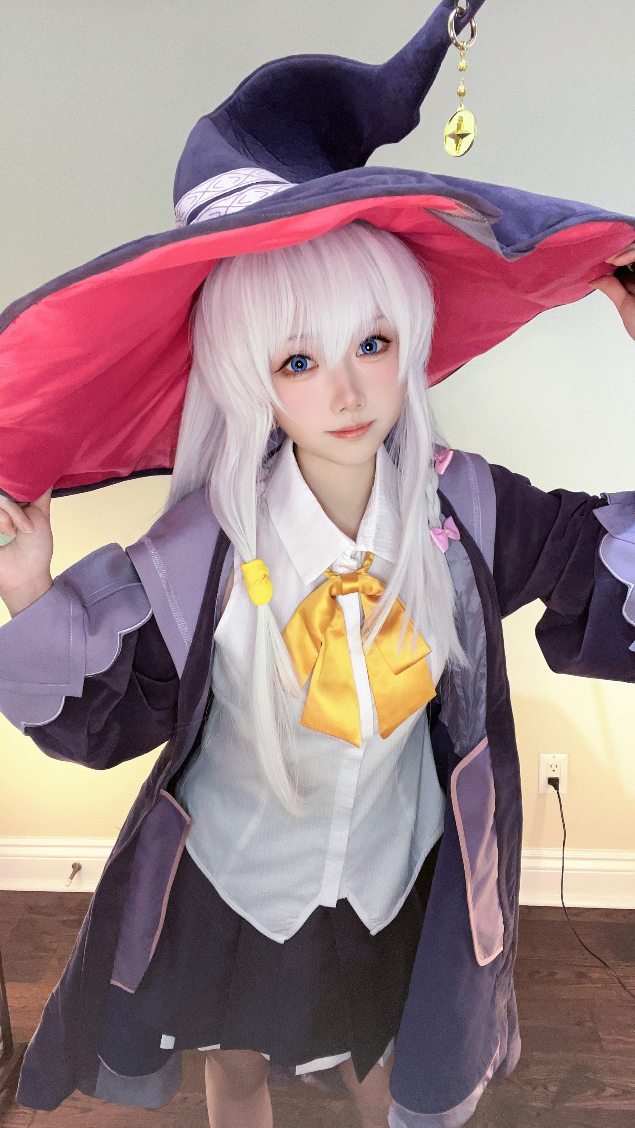 Kozuki AYA - The Witch's Journey Irena Selfie
