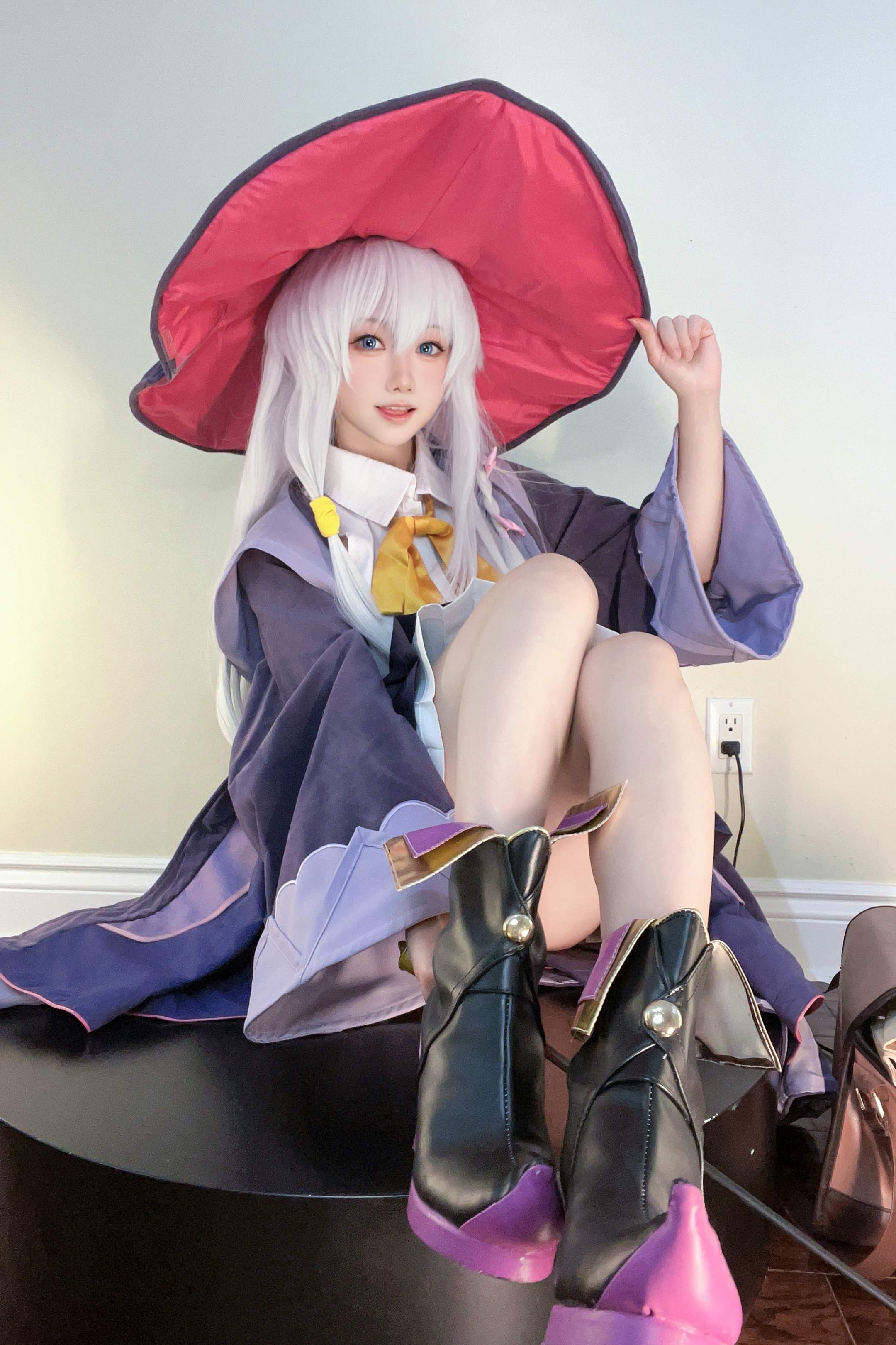 Kozuki AYA - The Witch's Journey Irena Selfie