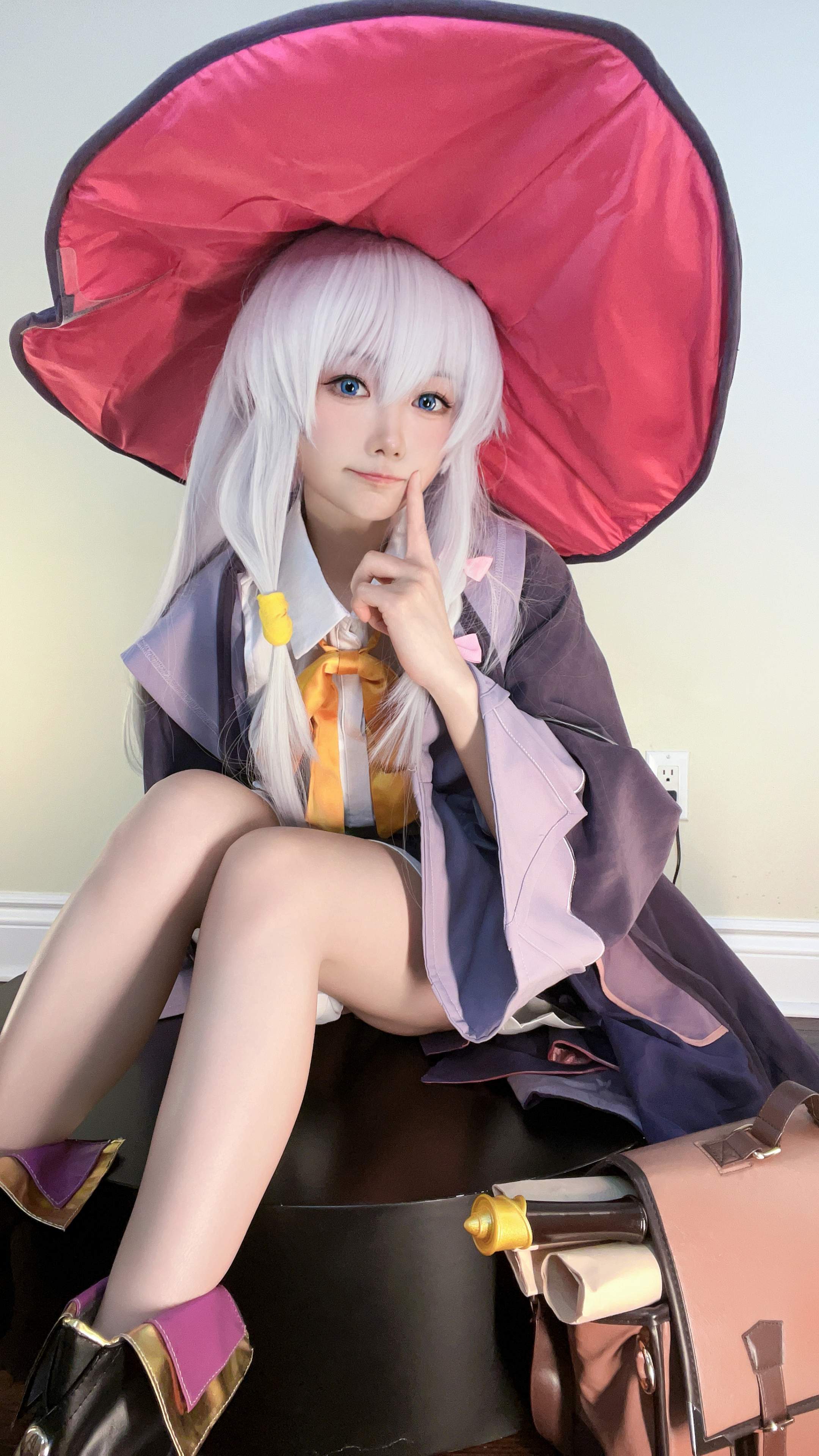 Kozuki AYA - The Witch's Journey Irena Selfie