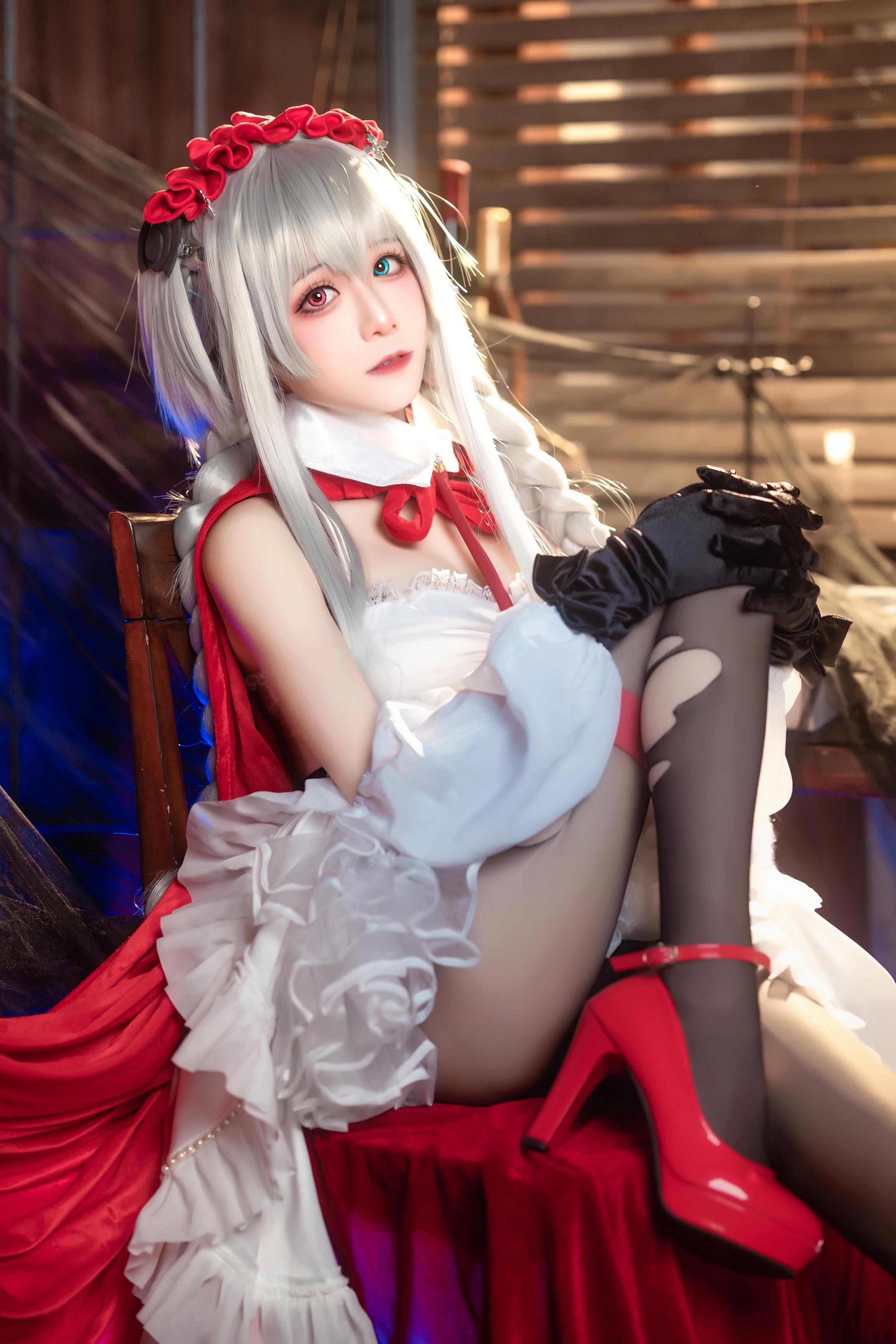 Tomoyo-chan - Azur Lane Elbing Little Red Hood