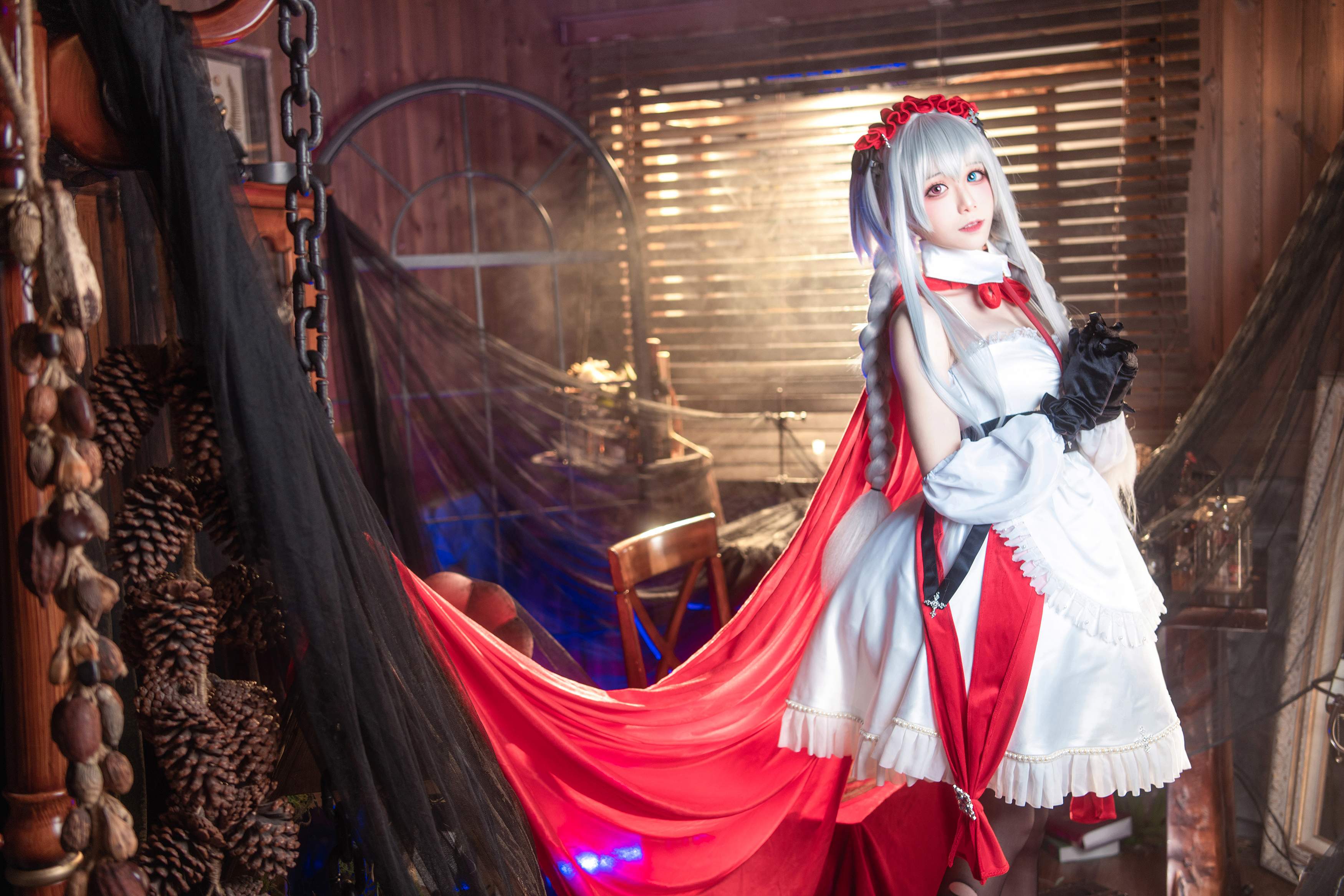 Tomoyo-chan - Azur Lane Elbing Little Red Hood