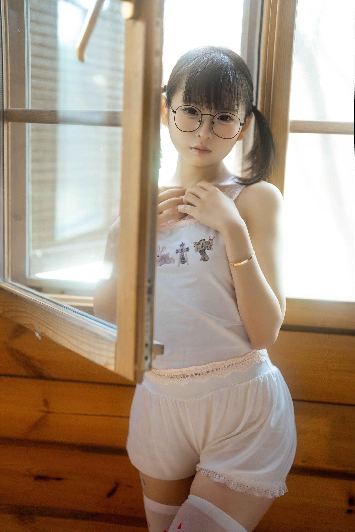 幼水铃衣 - 쌍말짱 79P1V