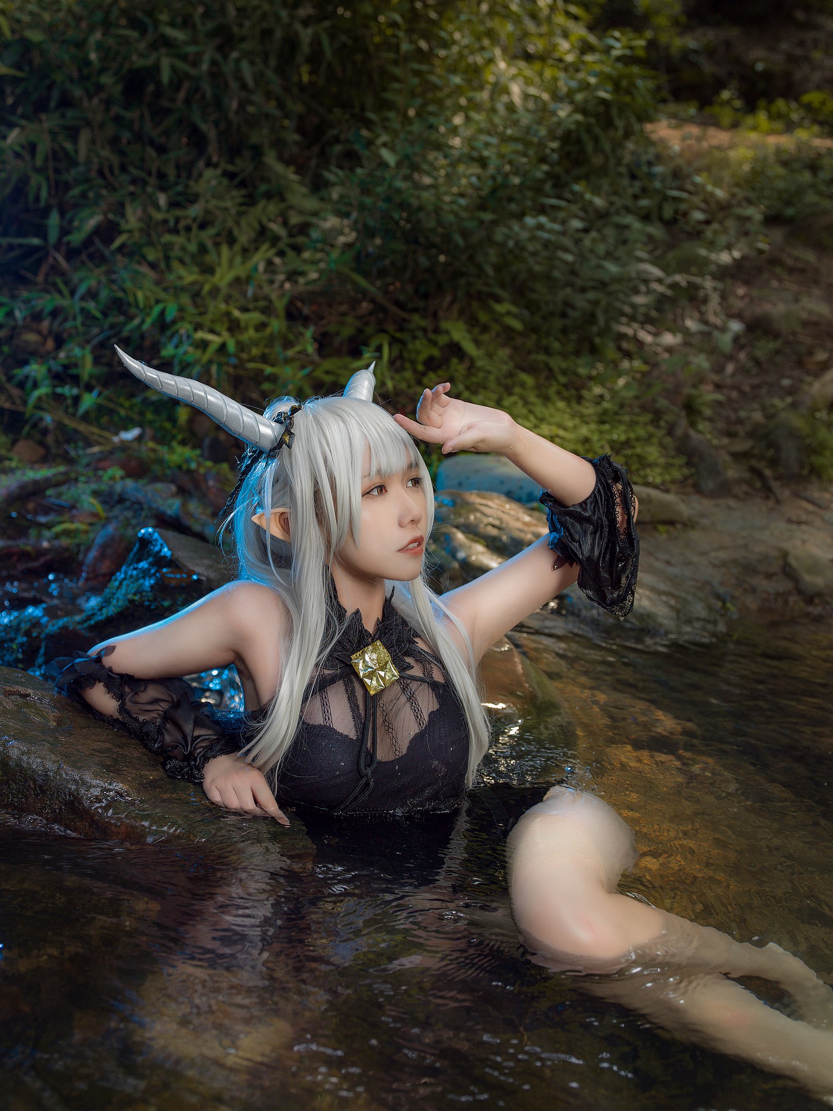 Mafajiang - Arknights Shining Swimsuit 20P