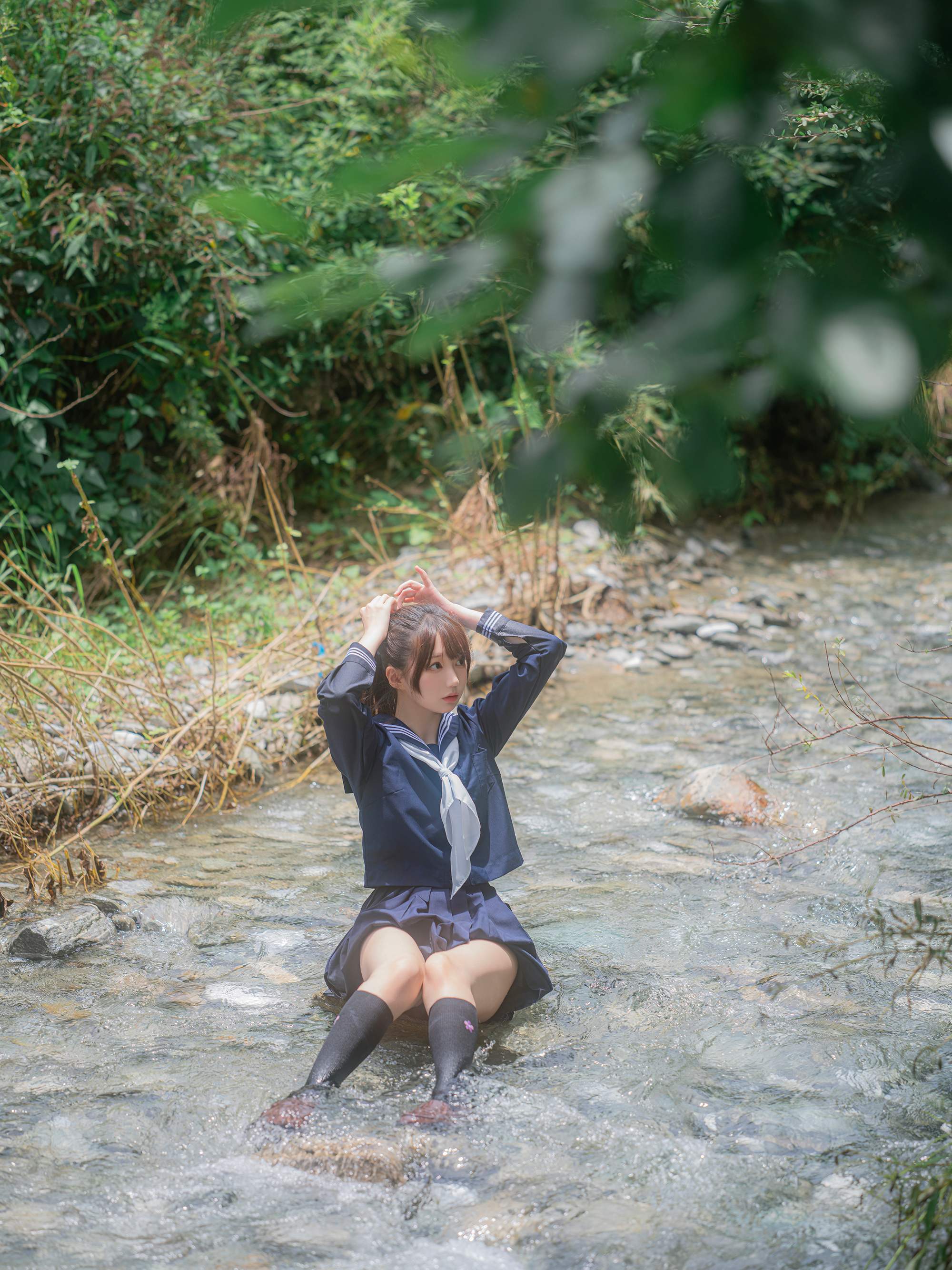NAGISA Monster Meow - Playing with Water in the River