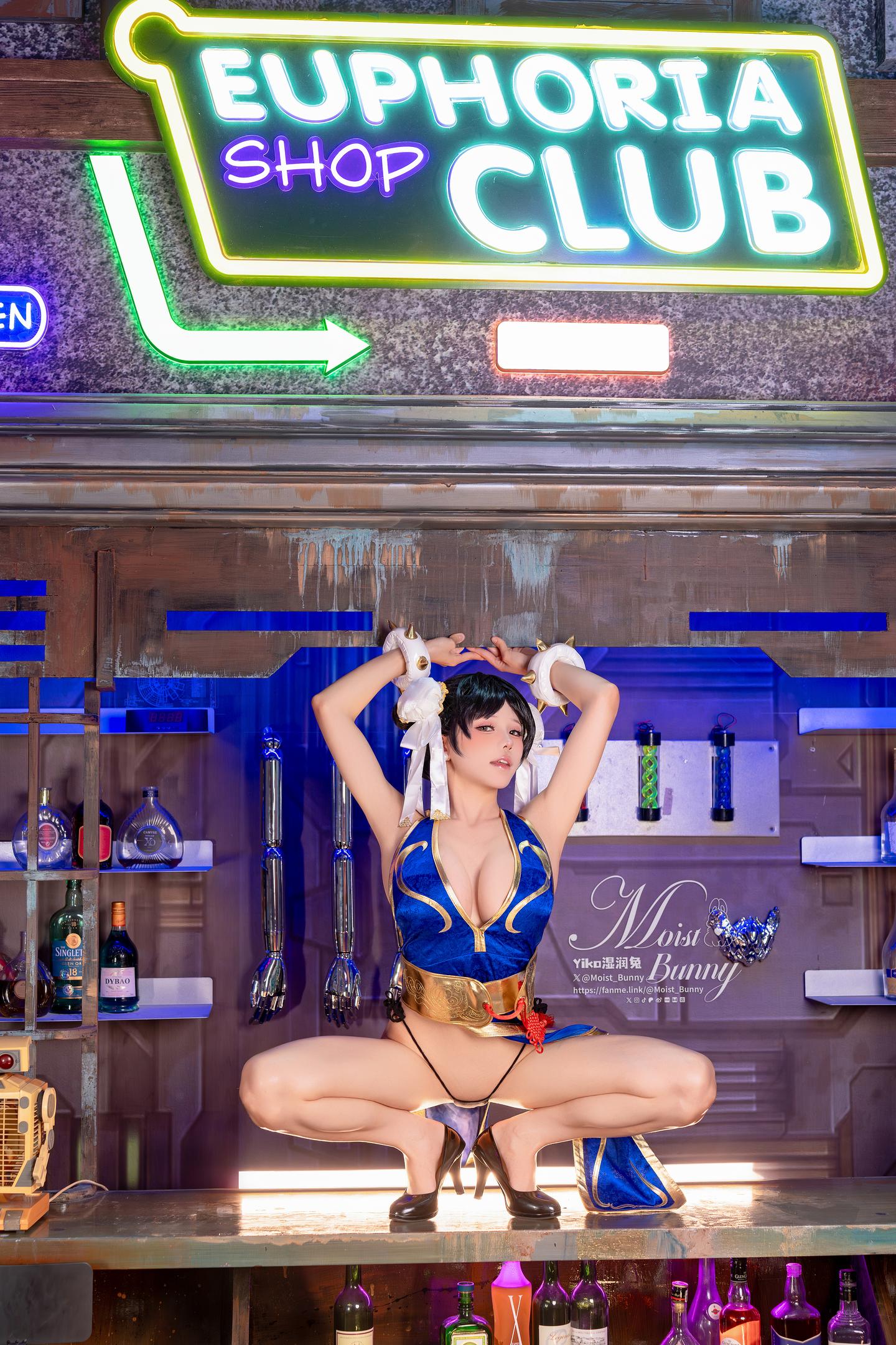 兎娘を一口噛む - ストリートファイター-春麗85P1V