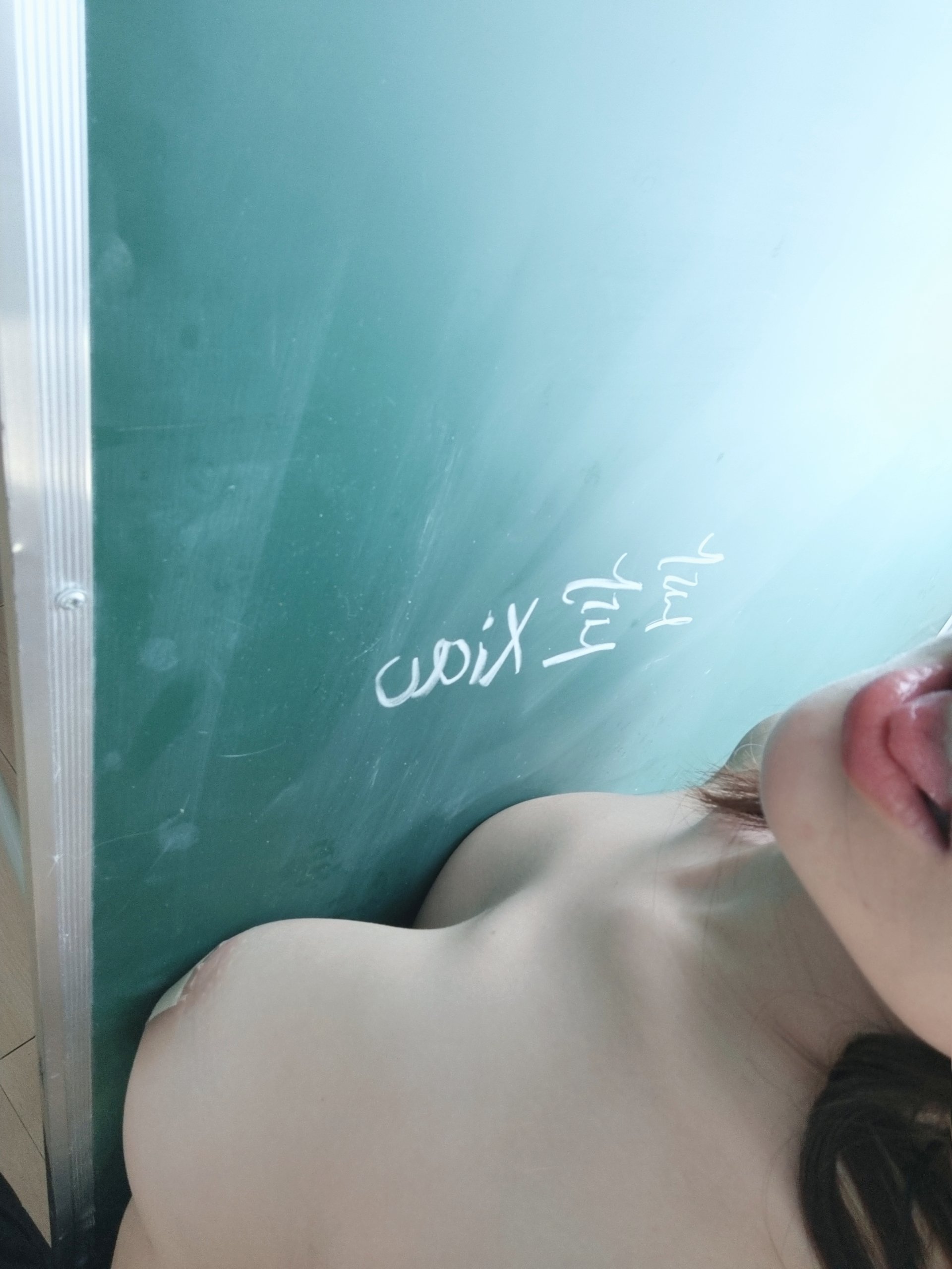 Cửu Ngôn - Phòng học JK Cô gái 21P1V