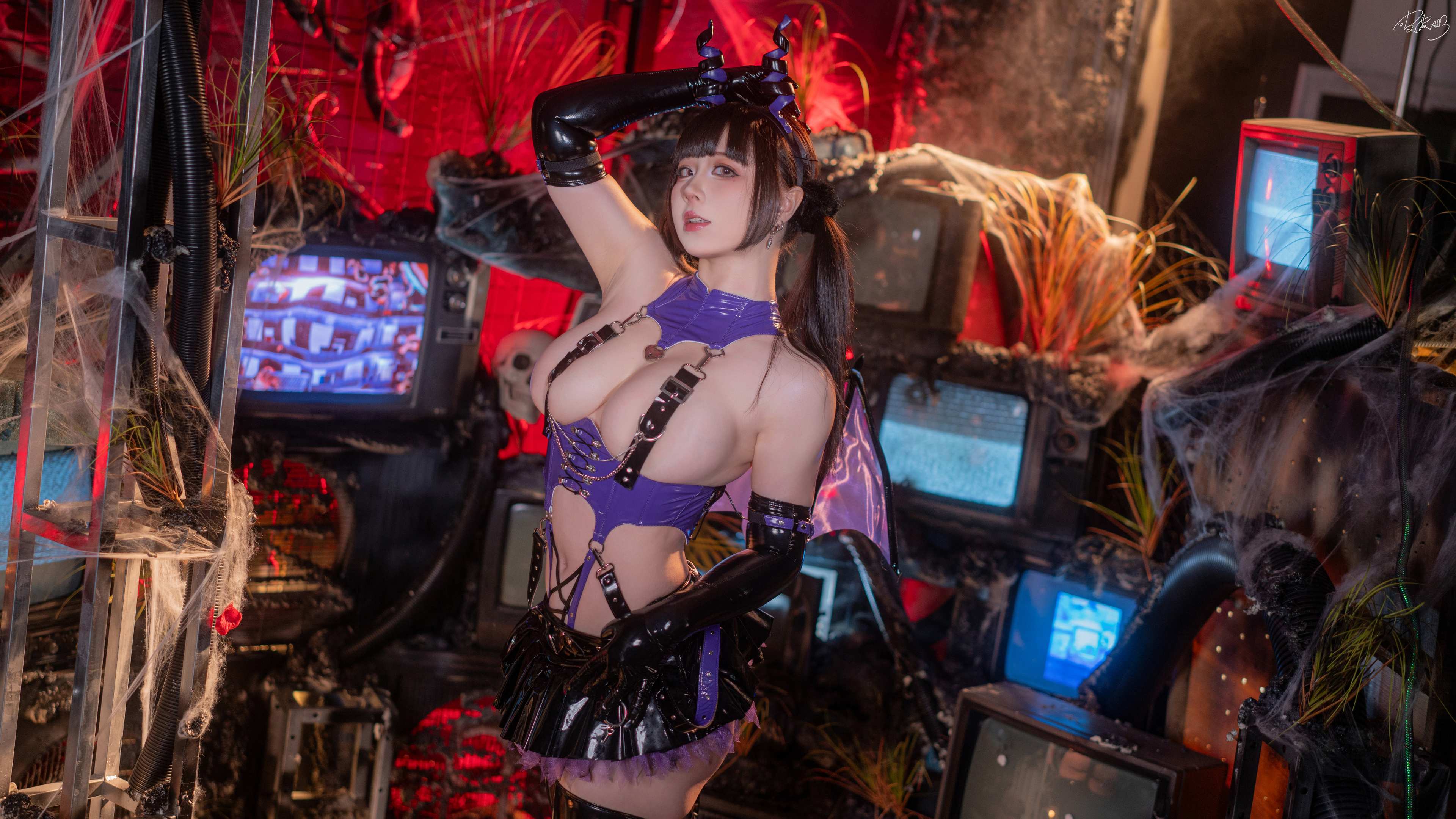 Pi Pi Nai - Cyber Succubus