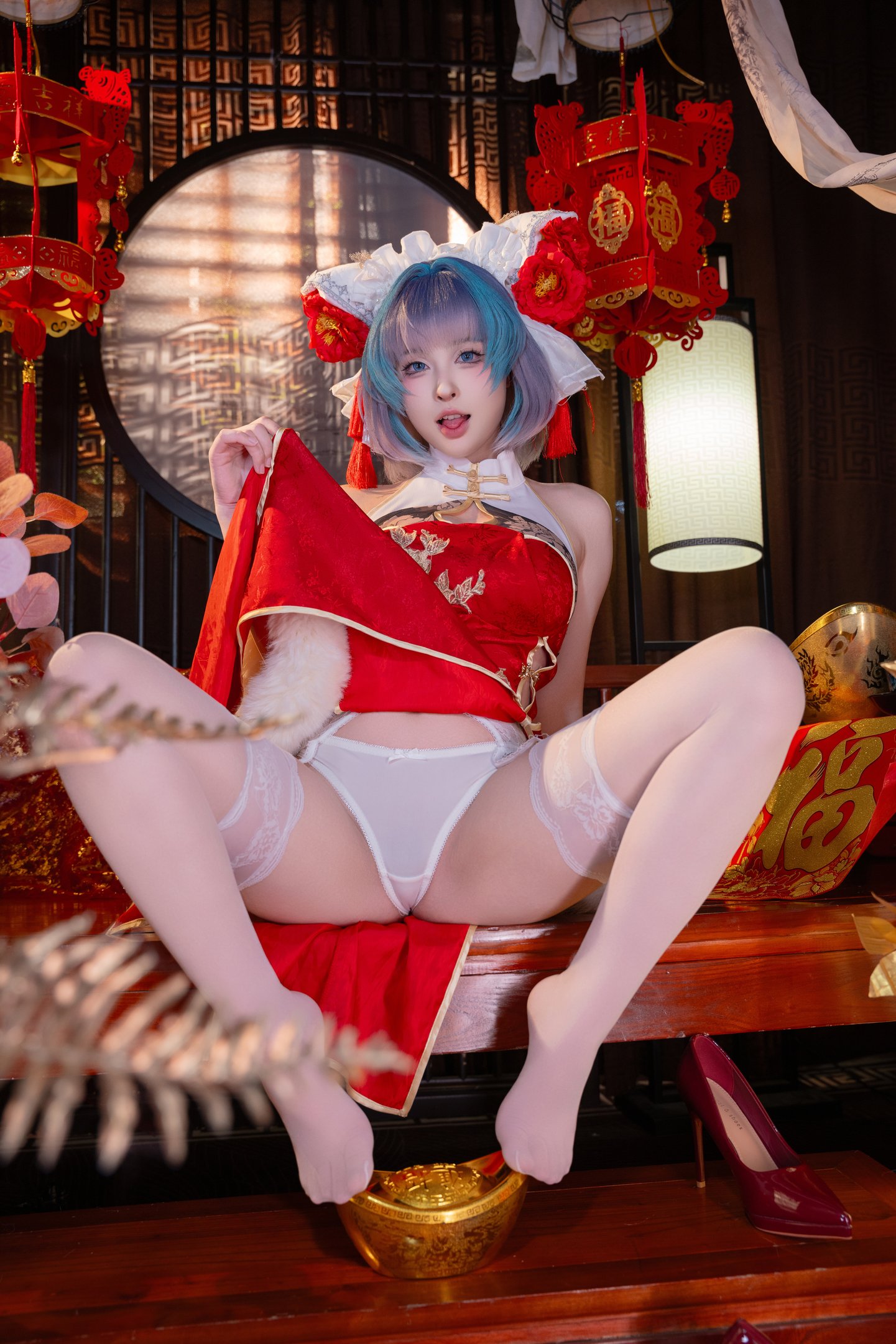 清水由乃 - Bạch Lam Hàng Tuyến Trà Khương Tân Xuân Qipao