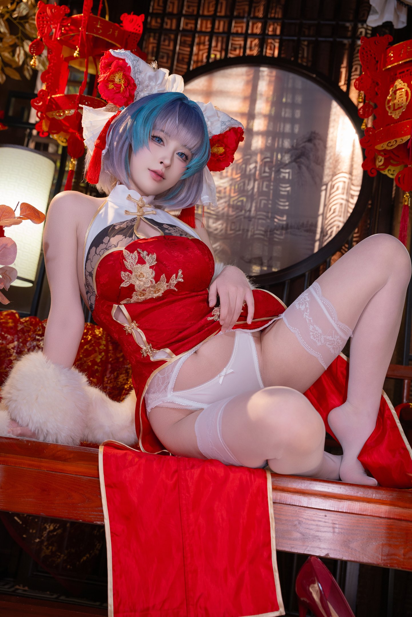清水由乃 - Bạch Lam Hàng Tuyến Trà Khương Tân Xuân Qipao