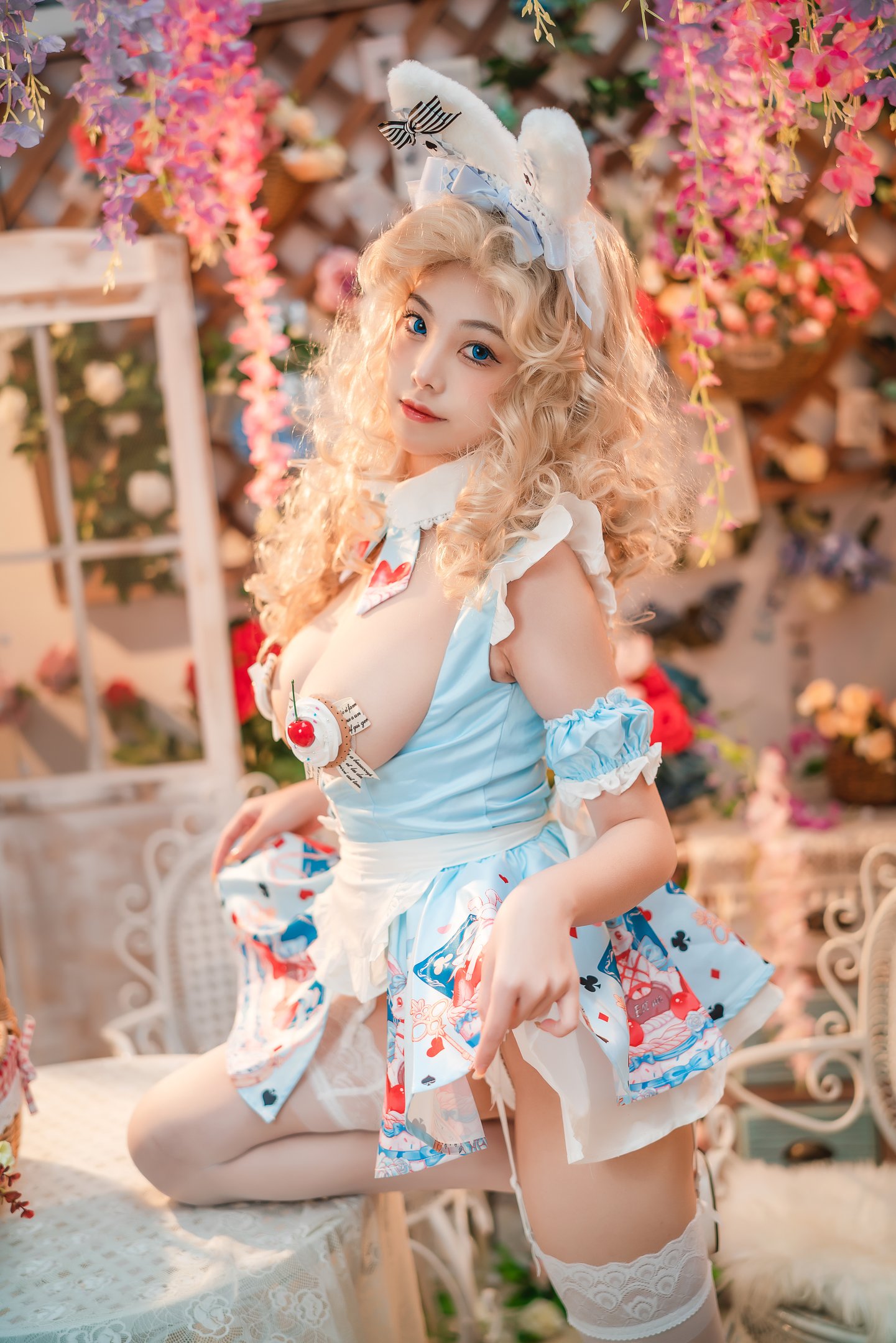Mizhi Mao Qiu - Alice's Adventures in Wonderland