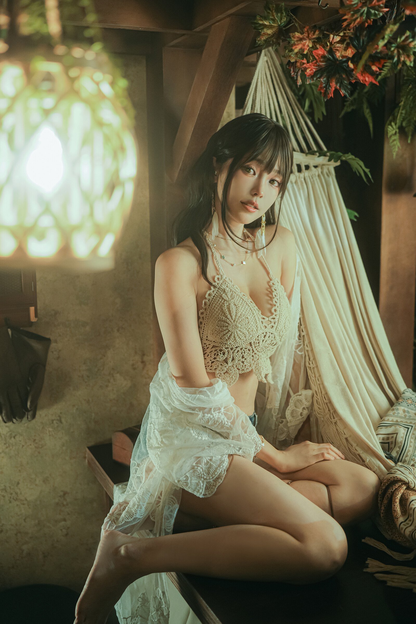 ElyEE子 - Secret Treehouse Escape 31P