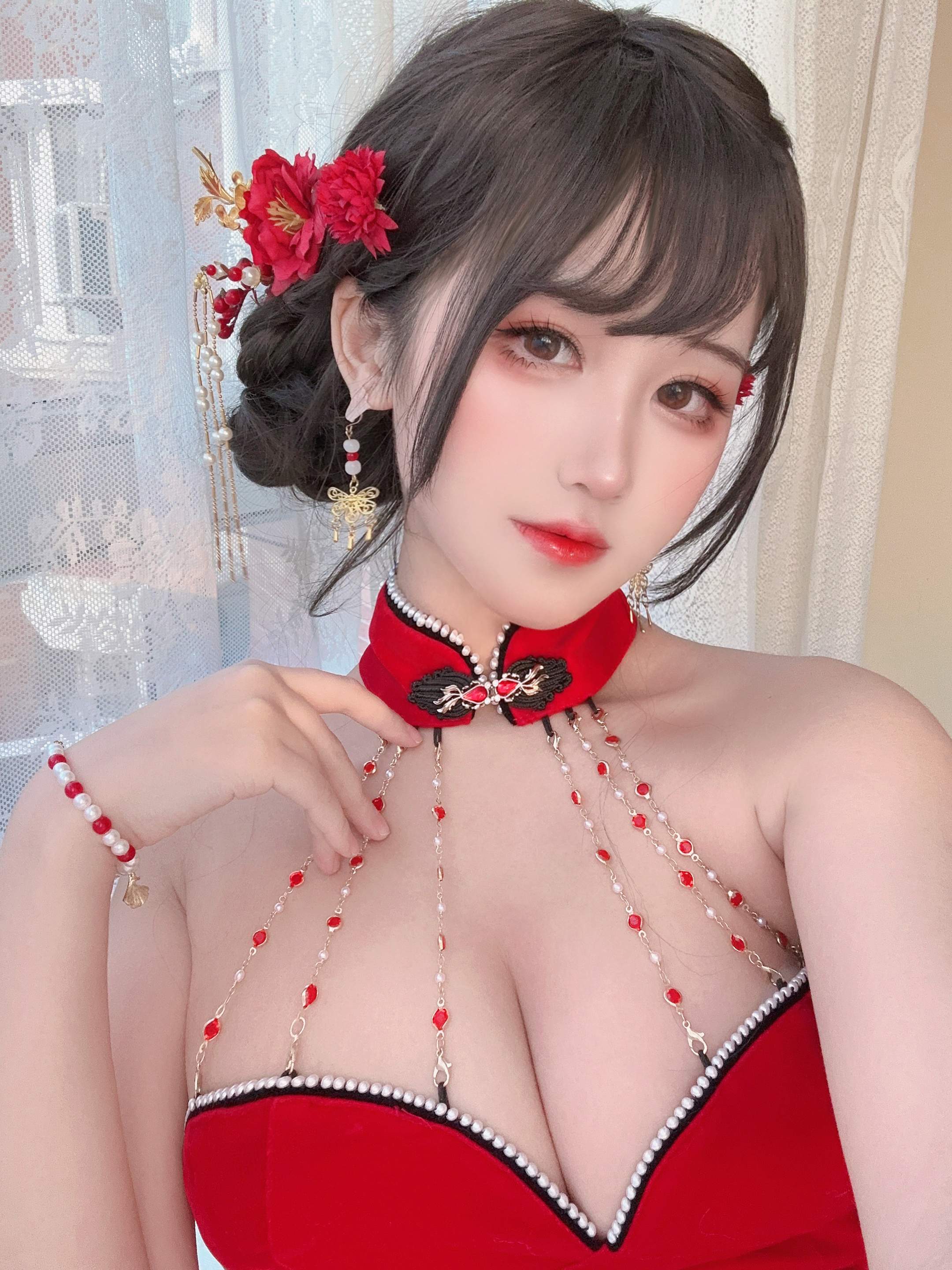 Ba độ_69 - Áo dài nhung đỏ 75P1V