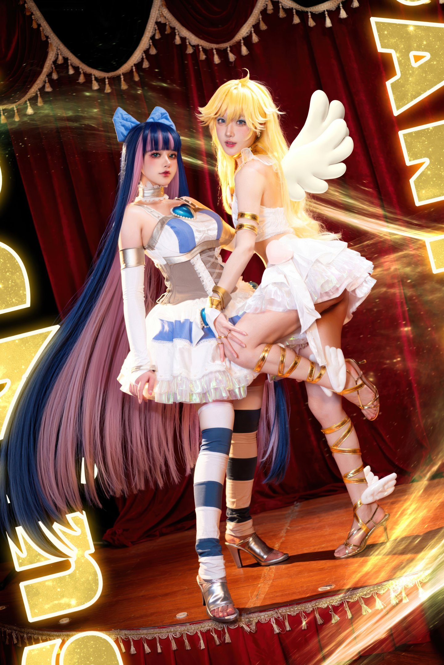 アパオもウサギ娘 & スススソフィア - ガーターストッキングの天使