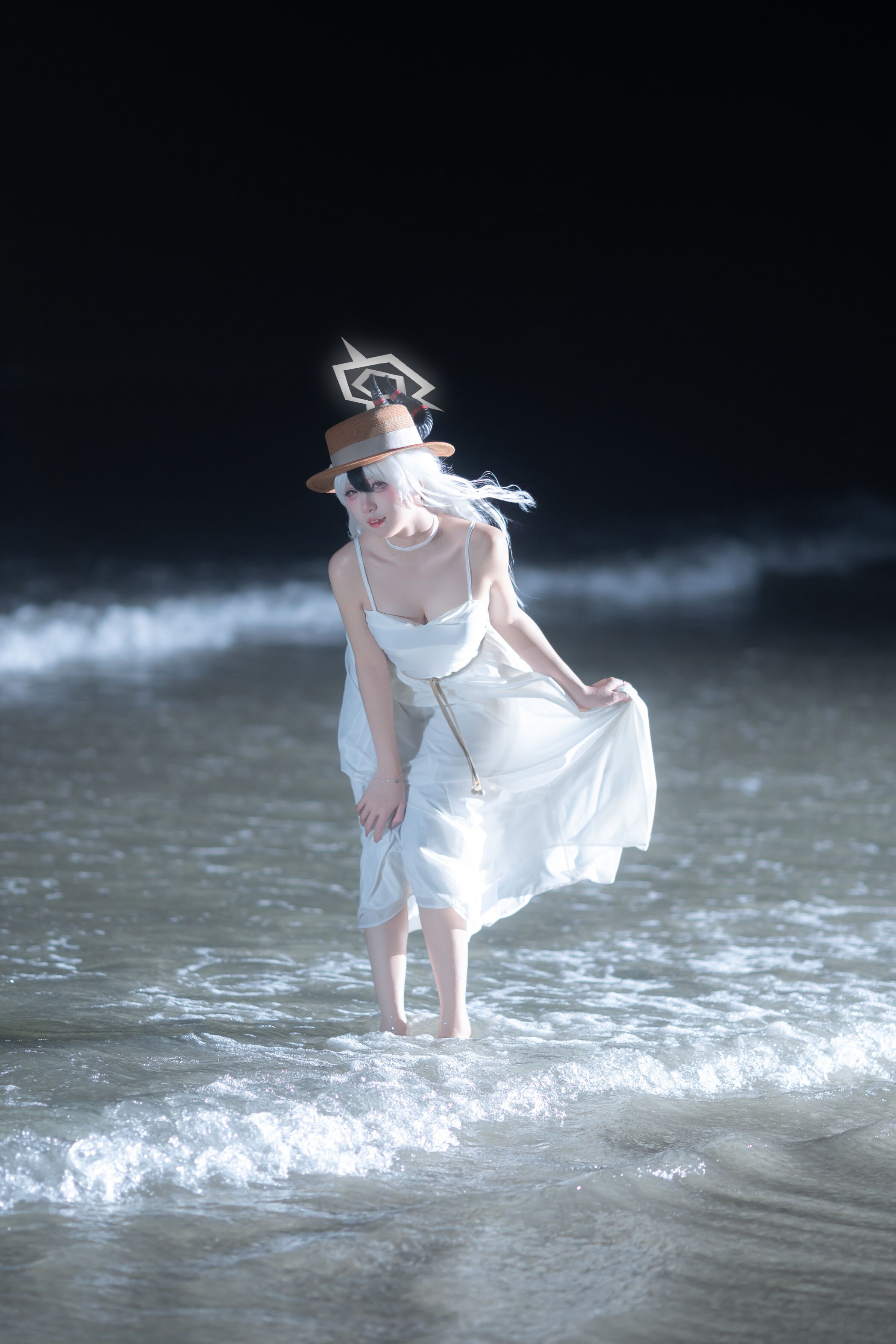Zhi Yue Etsuko - Kayoko váy trắng