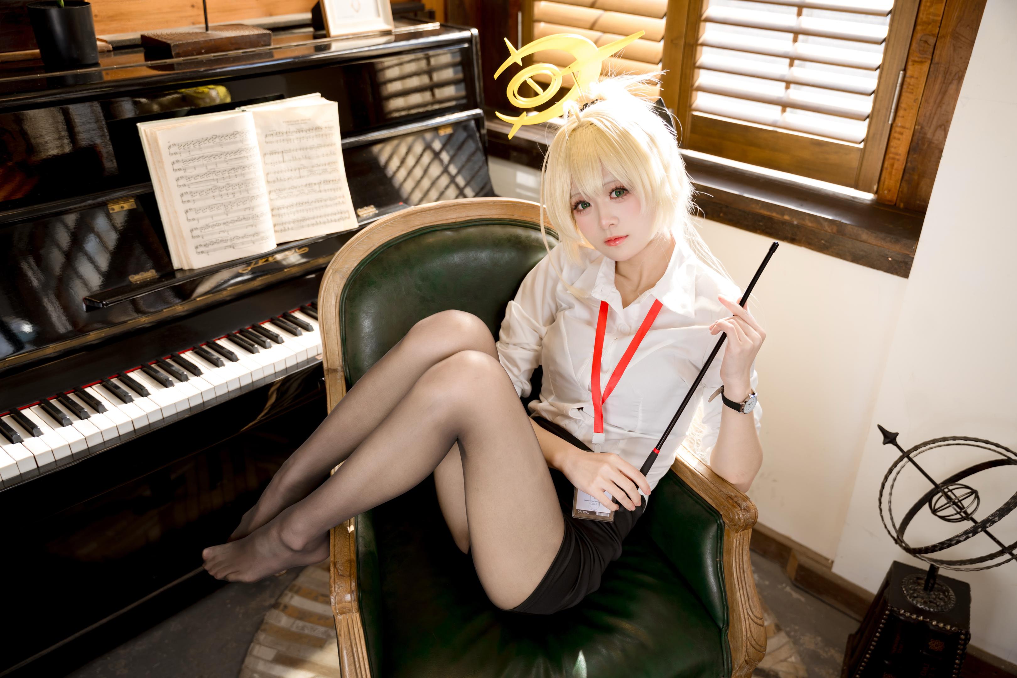 九柒喵 - 蔚藍檔案 笑面教授 OL制服 キュウナナミャオ - 蔚藍ファイル 笑面教授 OL制服