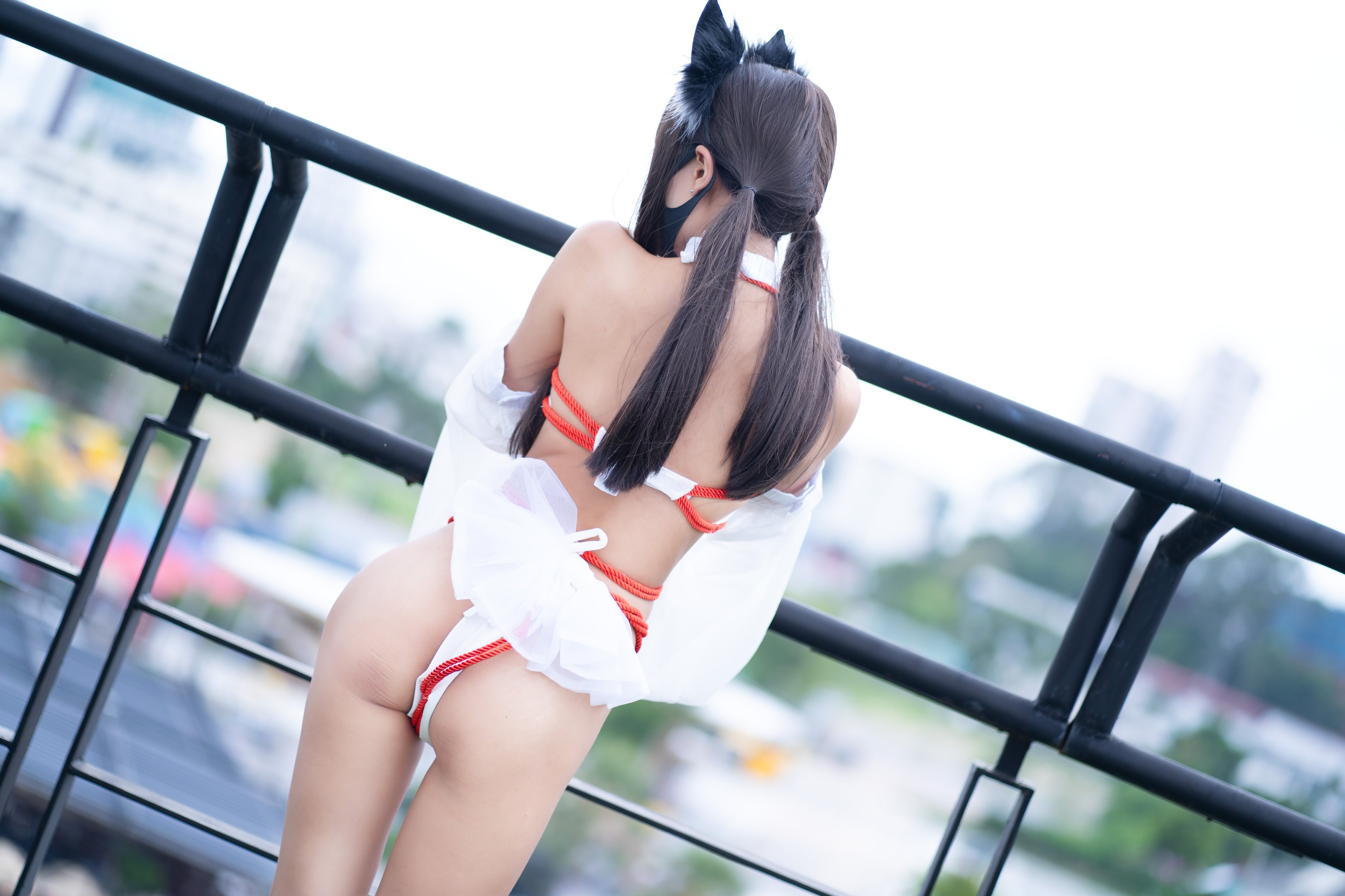 Bà mẹ nuôi chuyên nghiệp Tam Thủy Tử - Bikini Đại Phượng